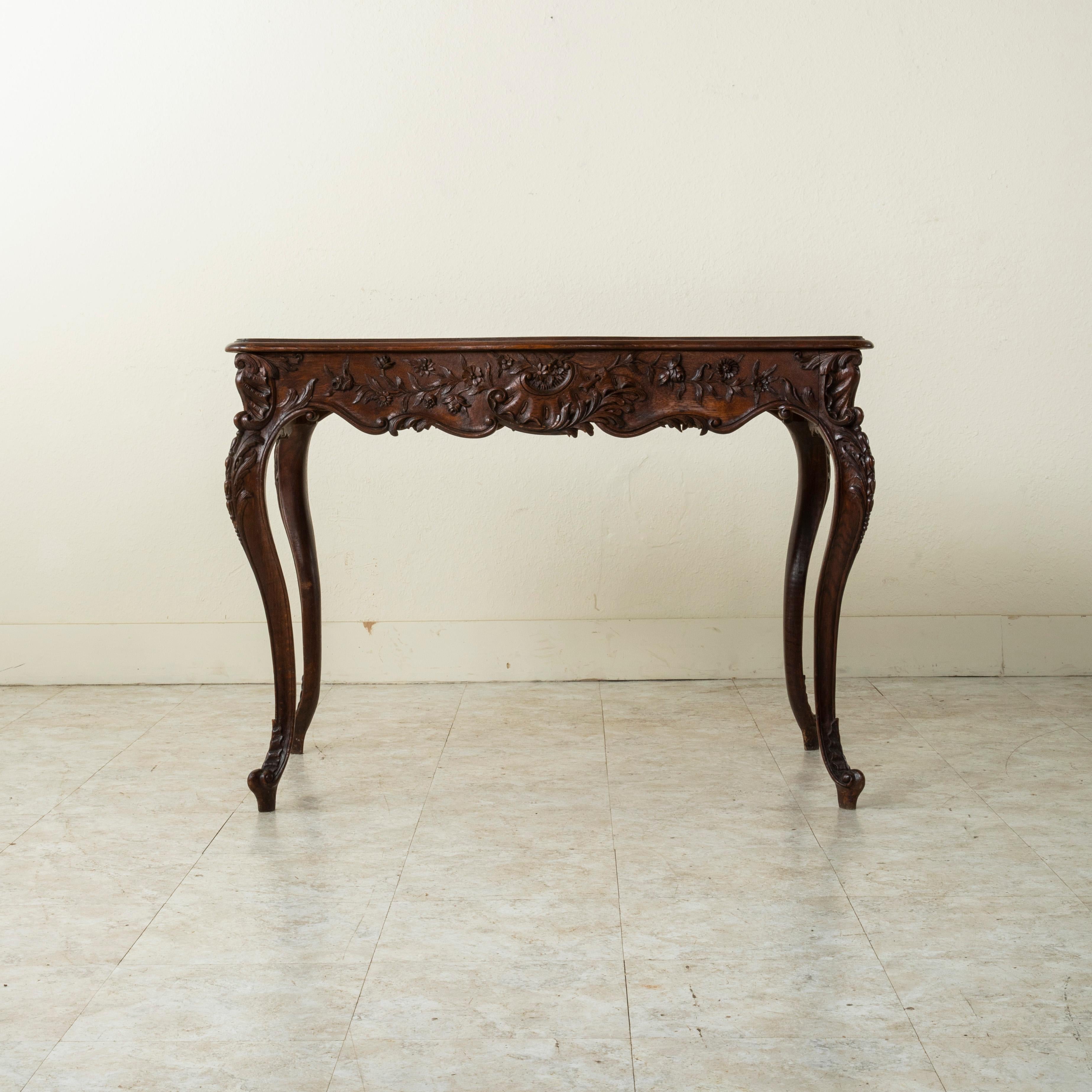 Late 19th Century French Louis XV Style Hand Carved Oak Writing Table or Desk 1