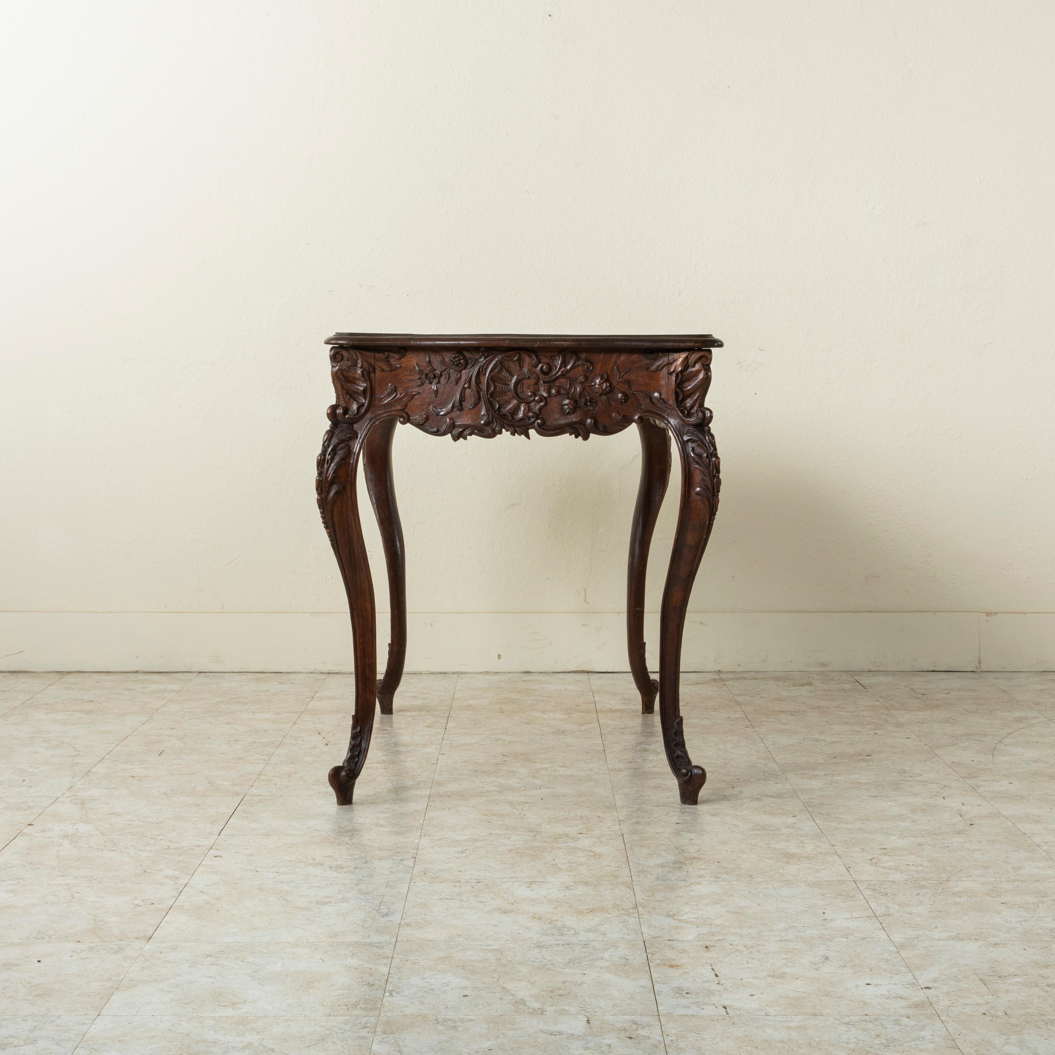 Late 19th Century French Louis XV Style Hand Carved Oak Writing Table or Desk 2