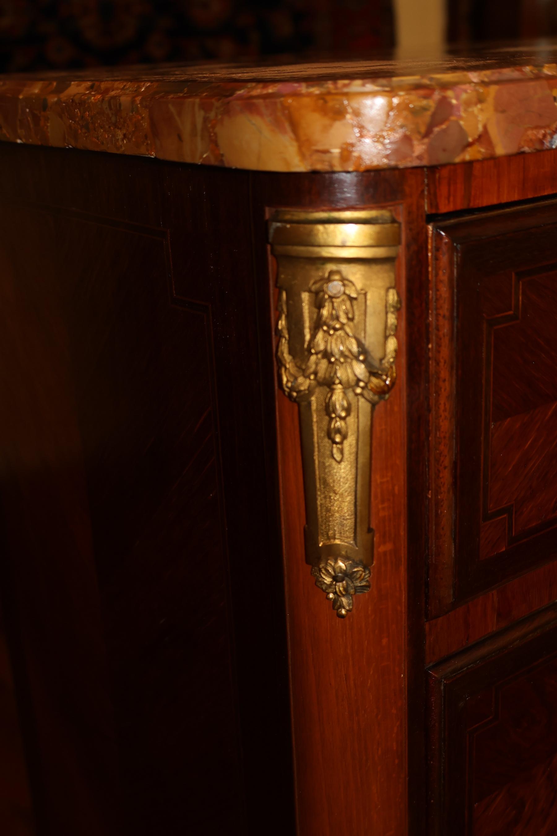 Cassettiera in legno di rena della fine del XIX secolo, stile Luigi XV, per lingerie in vendita 7