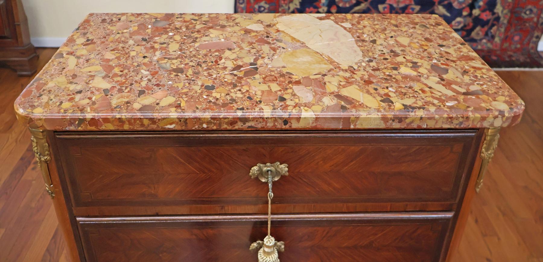 Cassettiera in legno di rena della fine del XIX secolo, stile Luigi XV, per lingerie in vendita 2