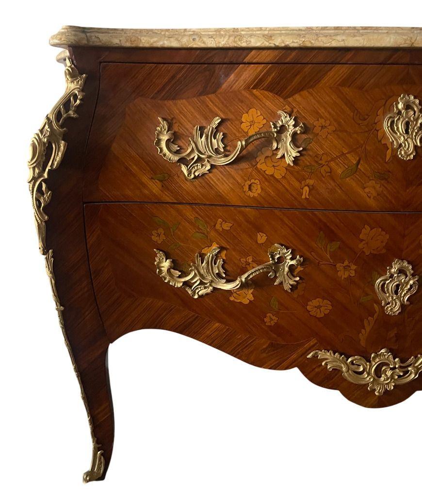 Luigi XV Late 19th Century French Louis XV Style Marquetry Commode with Siena Marble Top in vendita