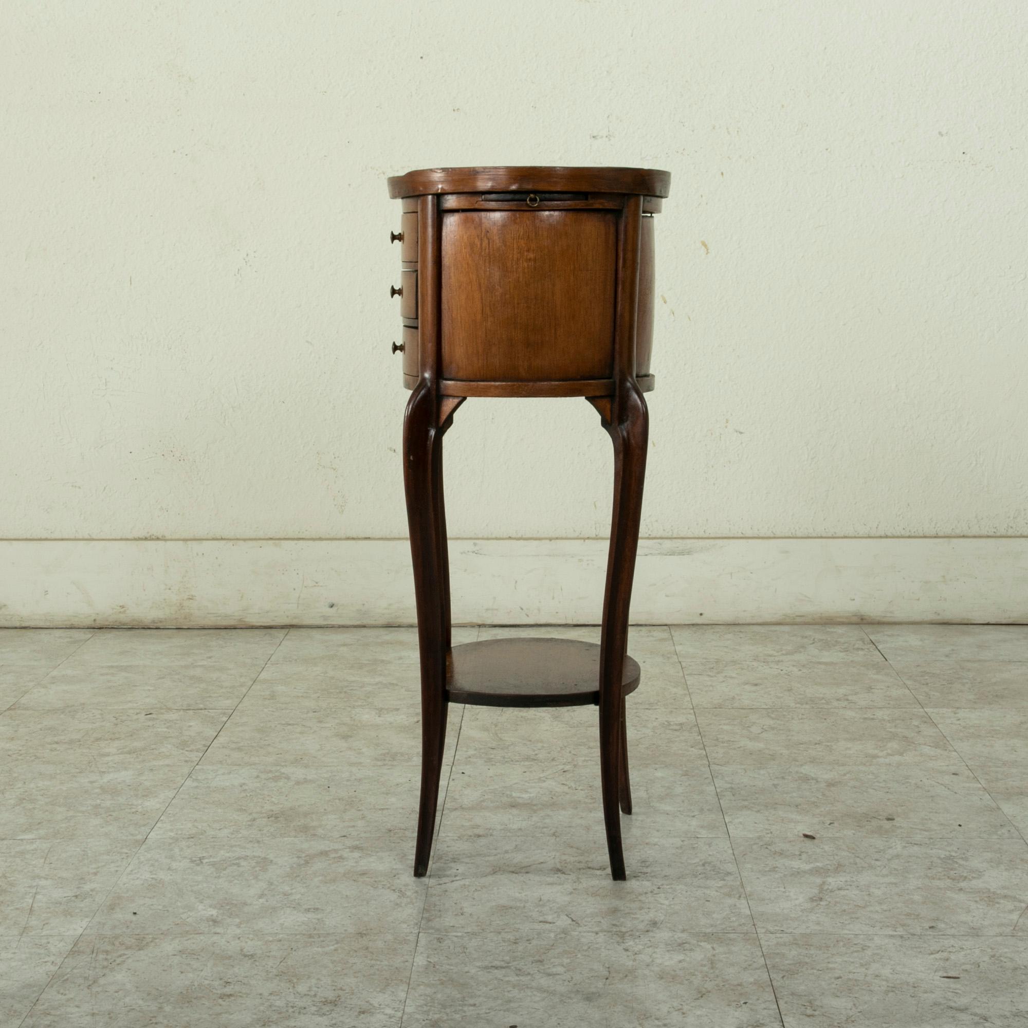 Late 19th Century French Louis XV Style Walnut Side Table with Marble Top For Sale 1