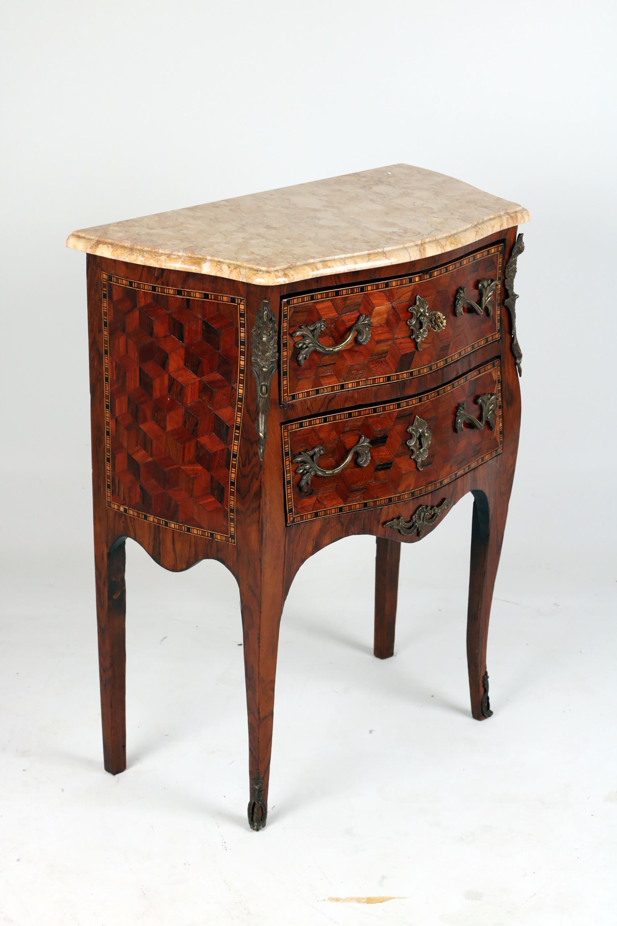 Late 19th Century French Louis XVI Style, Chest of Drawers with Parquetry For Sale 4