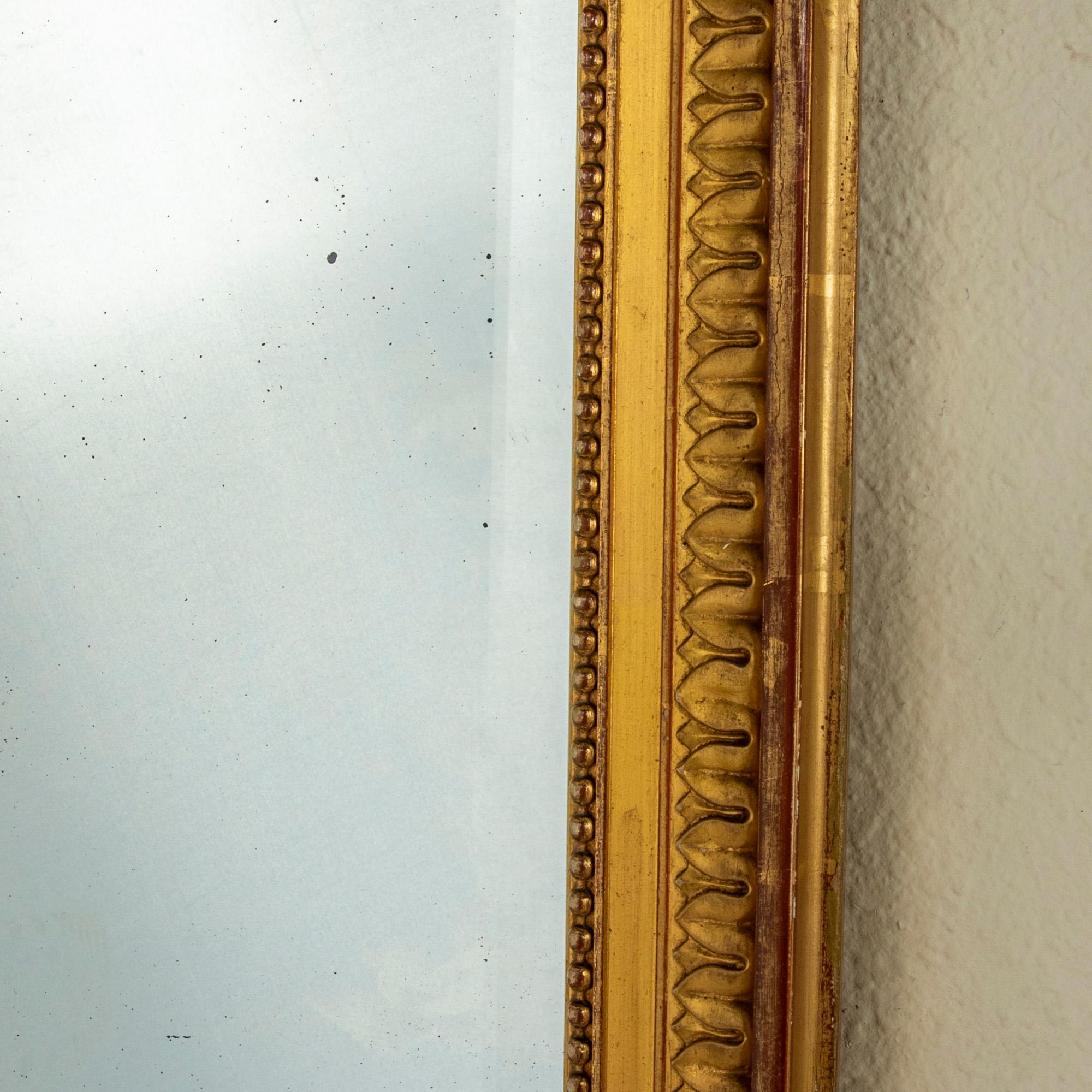 Late 19th Century French Louis XVI Style Giltwood Mirror For Sale 4