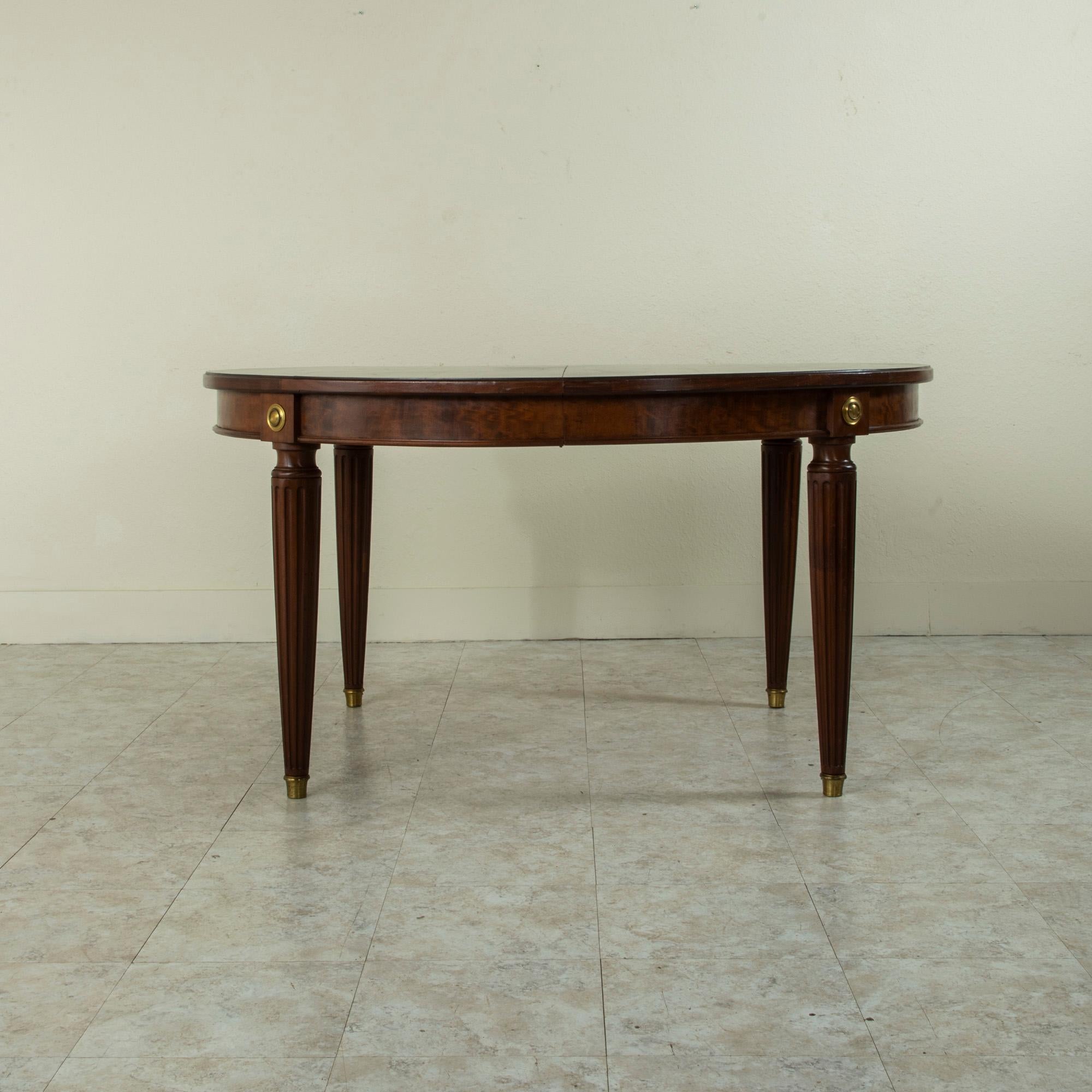Bronze Late 19th Century French Louis XVI Style Oval Mahogany Dining Table