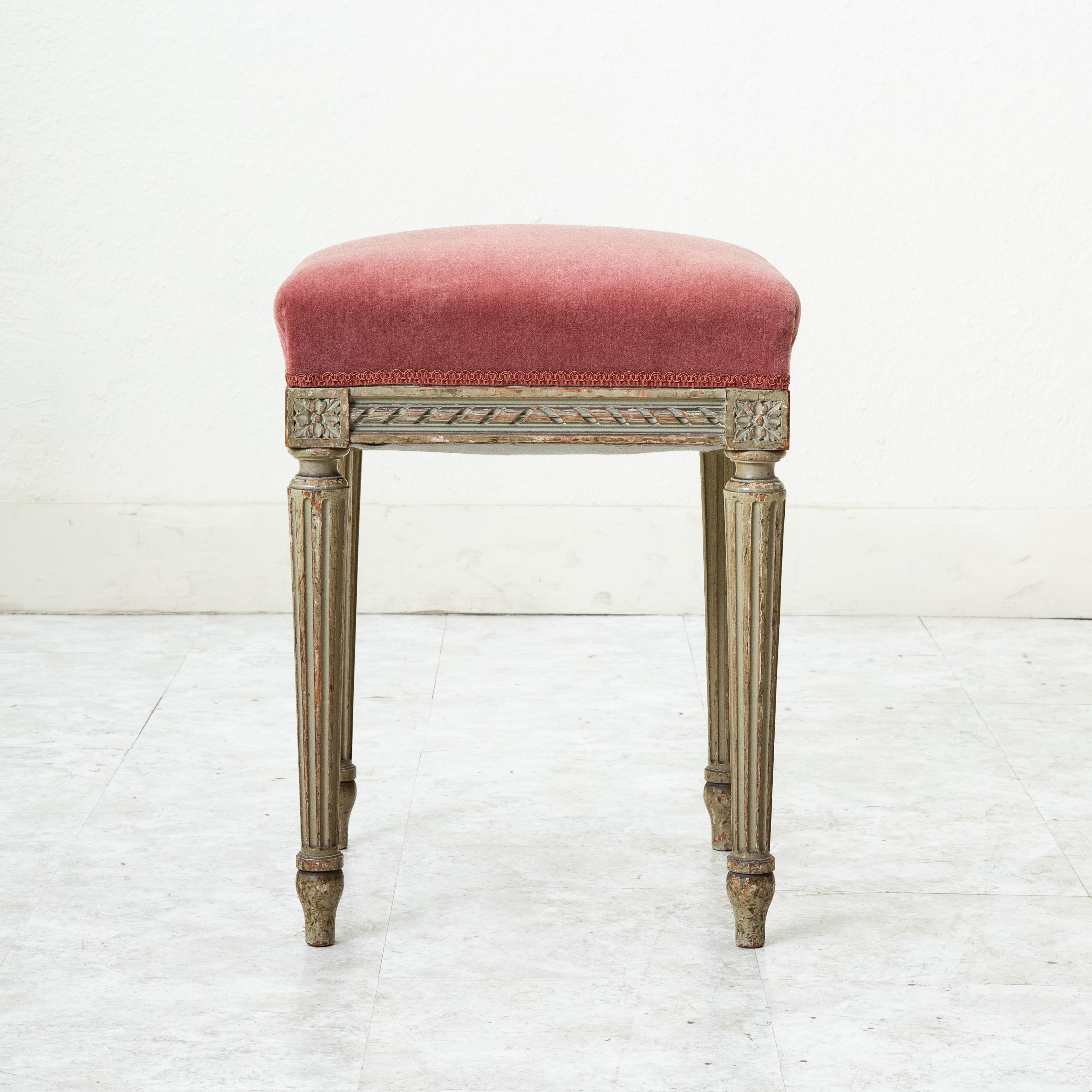 Hand-Carved Late 19th Century French Louis XVI Style Painted Banquette Bench or Vanity Stool