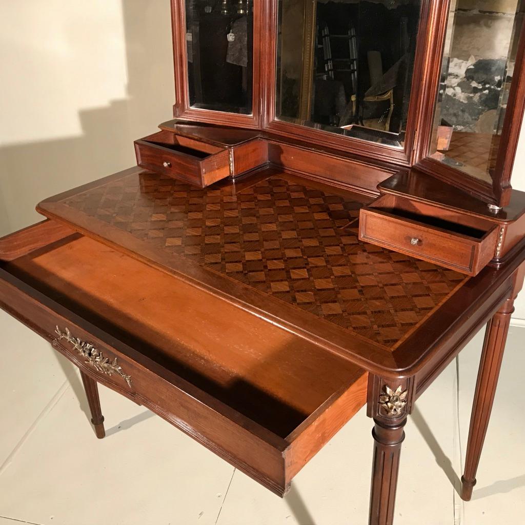 Late 19th Century French Mahogany and Geometric Marquetry Dressing Table 1