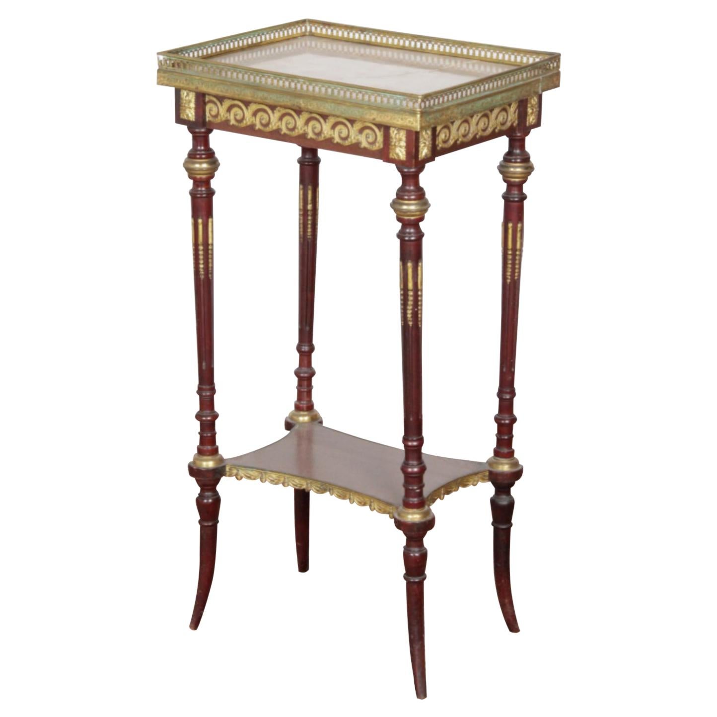 Table d'appoint française en acajou de la fin du XIXe siècle avec plateau en marbre