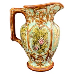 Brocca in maiolica francese della fine del XIX secolo, Art Nouveau, di Nimy Les Mons, Mouzin