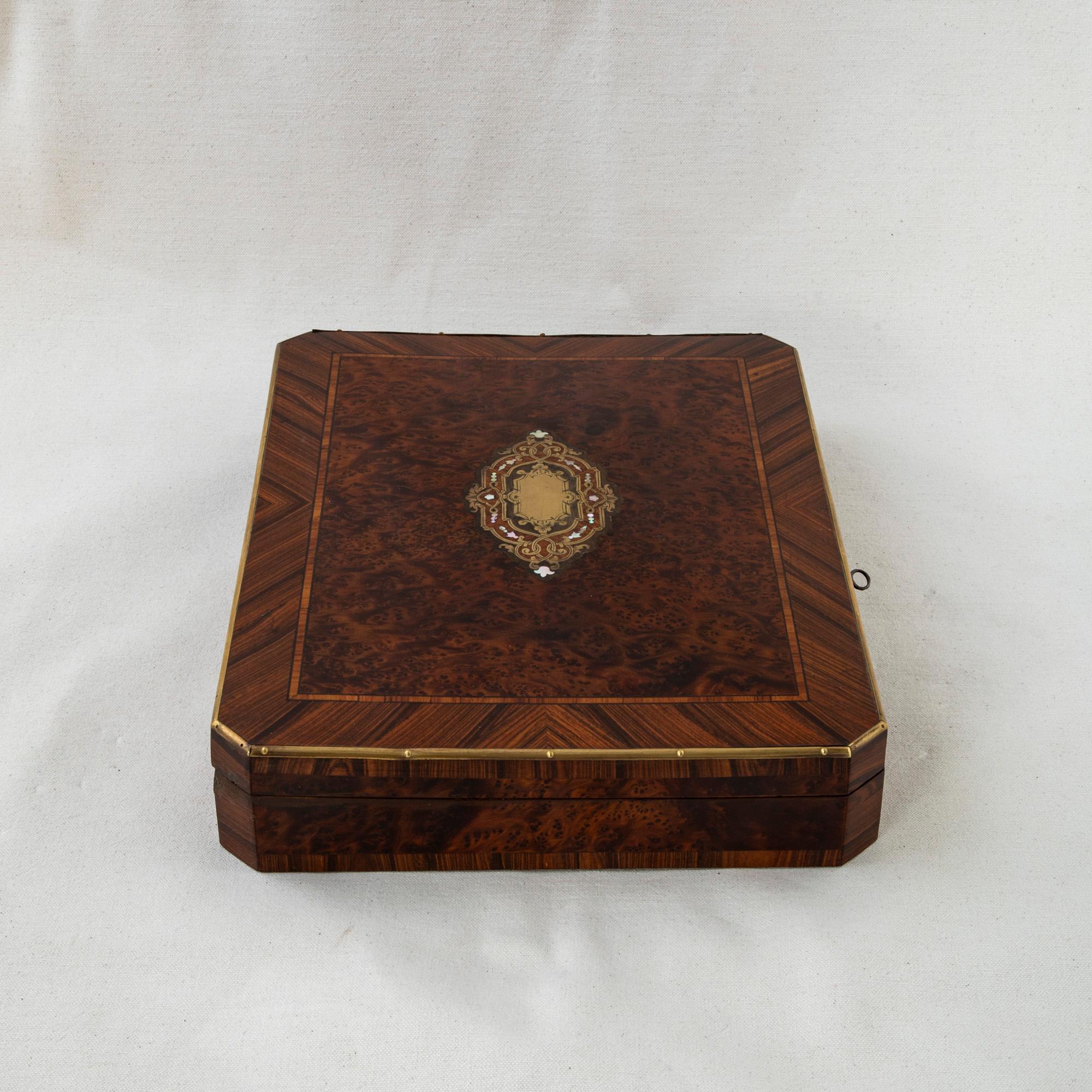 Late 19th Century French Napoleon III Period Marquetry Game Box, Mother of Pearl For Sale 3