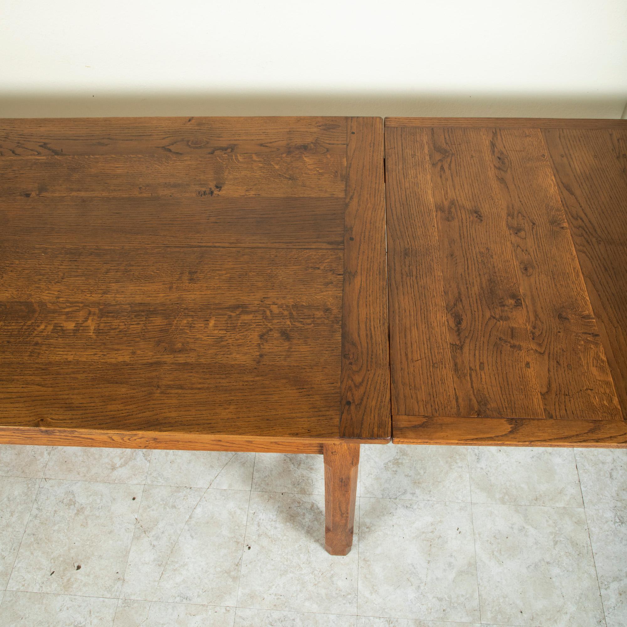 Late 19th Century French Oak Farm Table with Draw Leaves 7