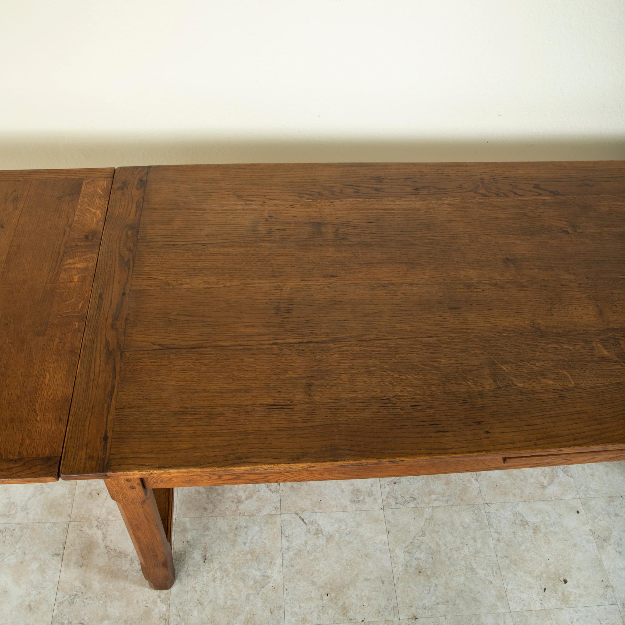 Late 19th Century French Oak Farm Table with Draw Leaves 5