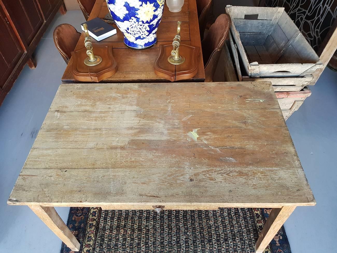 Late 19th Century French Oak Kitchen Farm Table In Excellent Condition In Raalte, NL