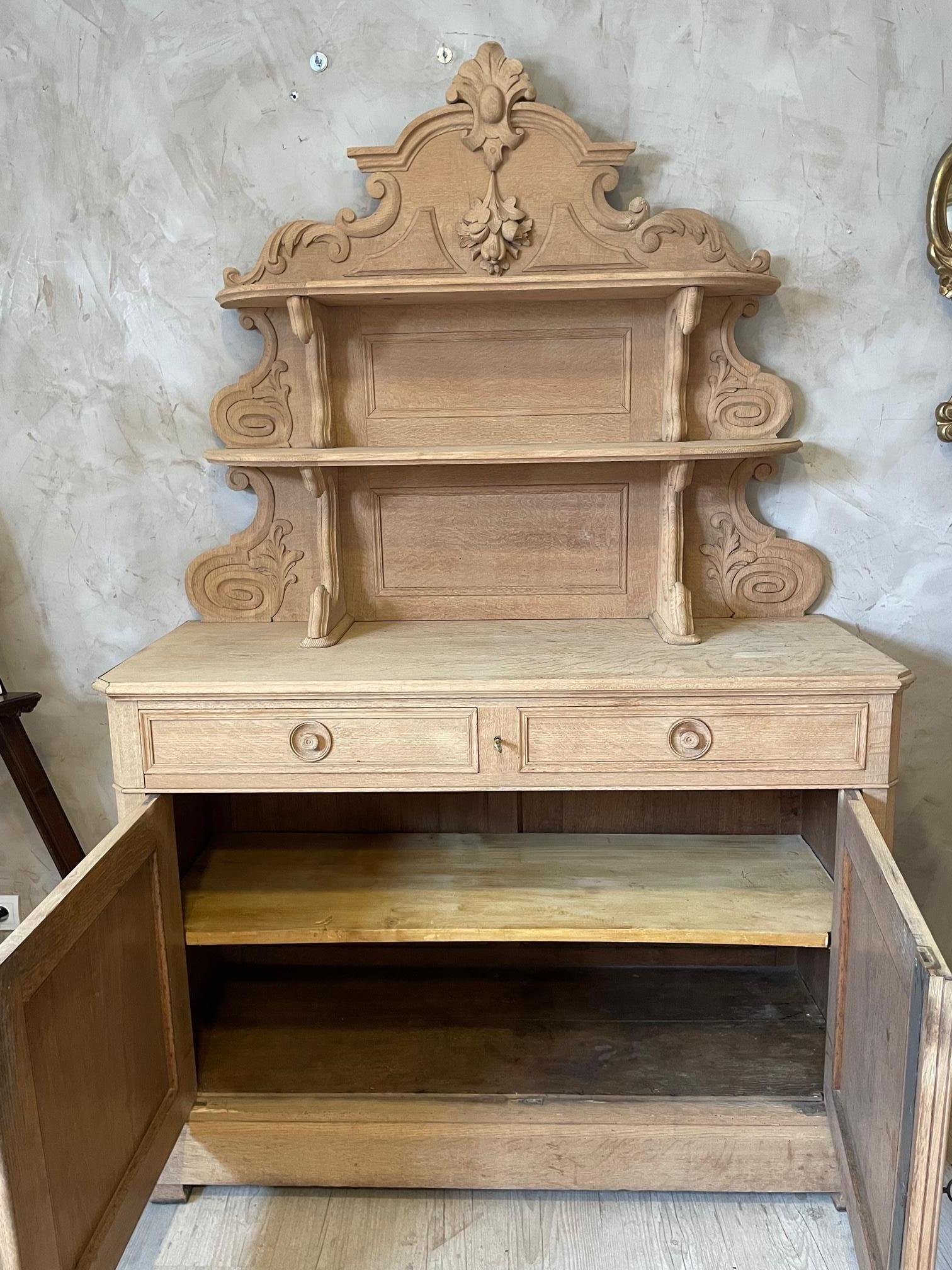 Late 19th Century French Oak Saint Hubert Buffet, 1890s In Good Condition In LEGNY, FR