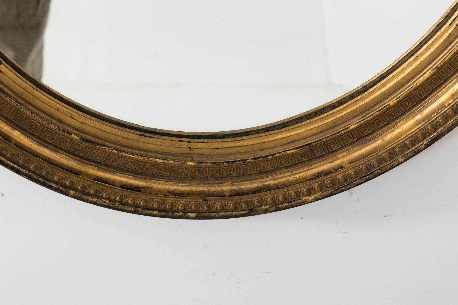 Late 19th Century French Oval Gilt Mirror In Good Condition In Stamford, CT