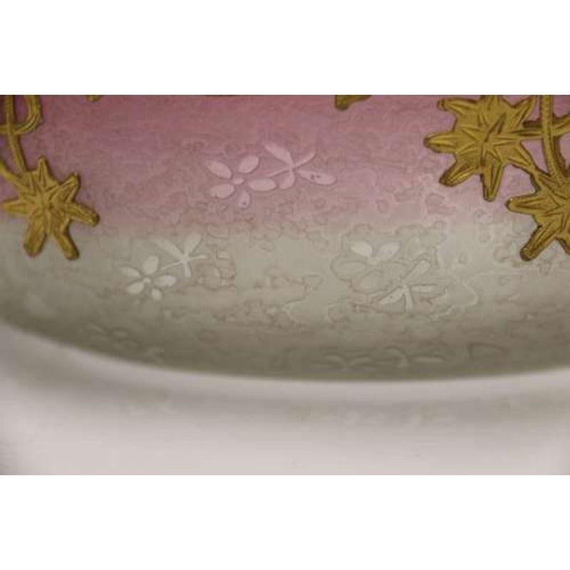 Late 19th century French overlaid and acid etched glass bowl circa 1900 For Sale 2