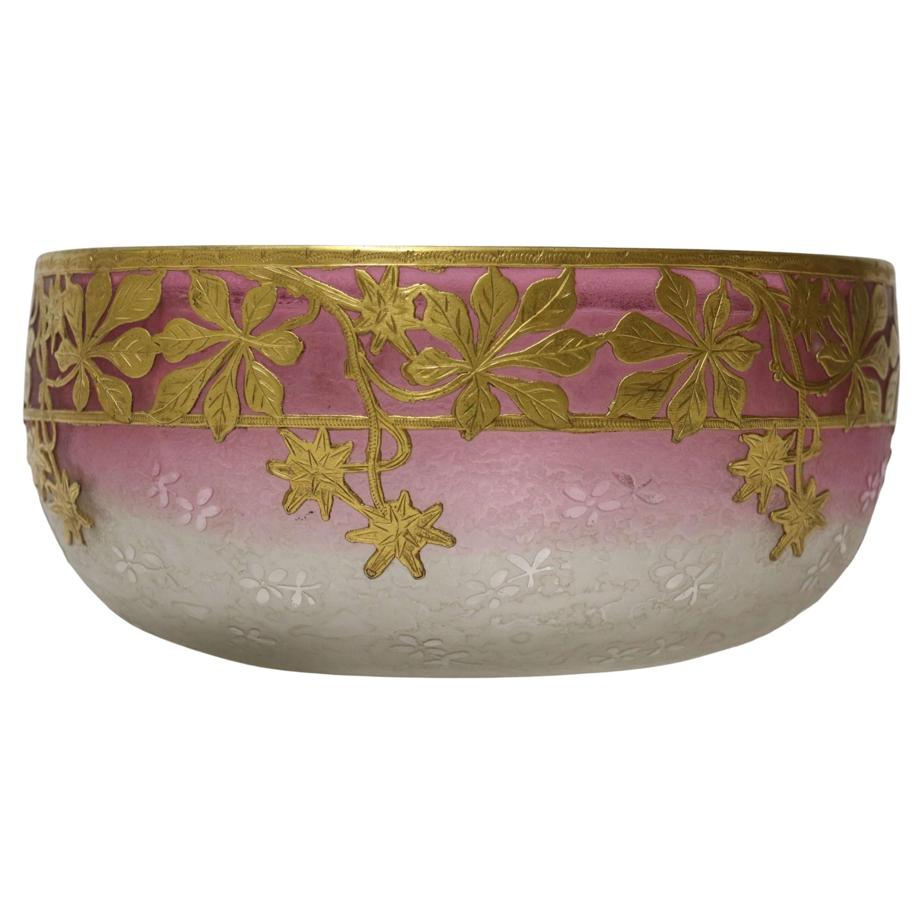  Late 19th century French overlaid and acid etched glass bowl circa 1900 For Sale