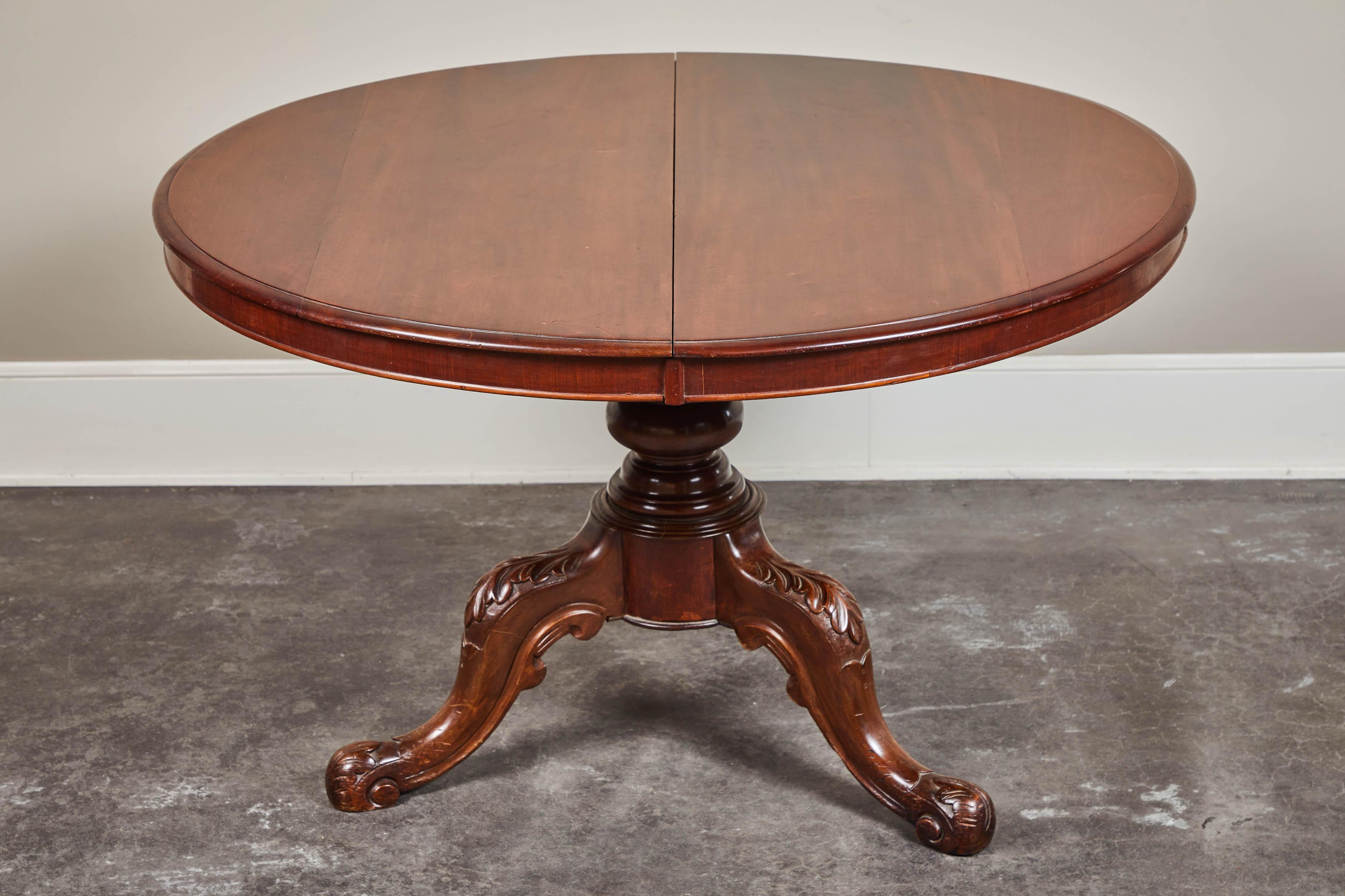 Late 19th Century French Pedestal Table 2