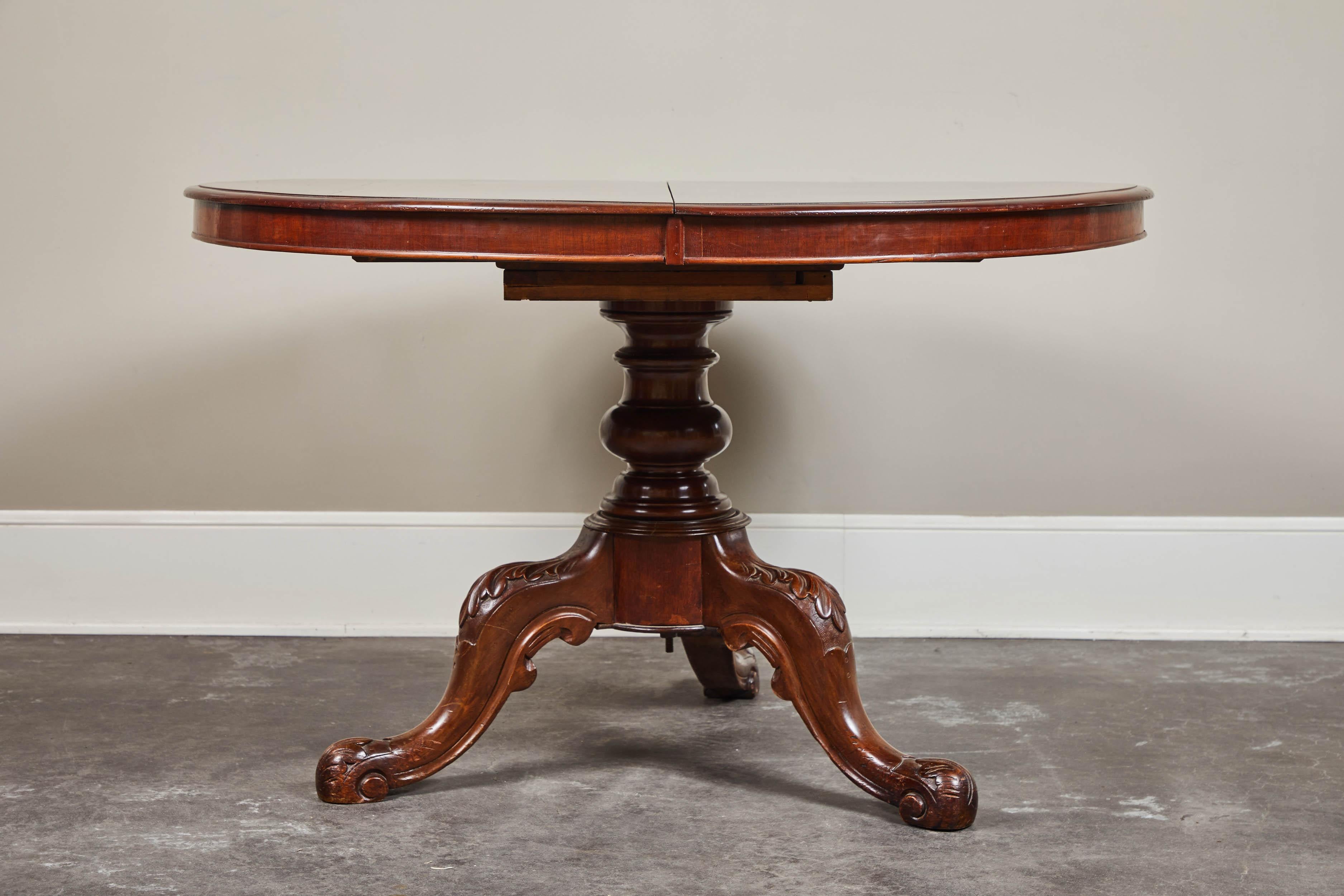 Late 19th Century French Pedestal Table 3