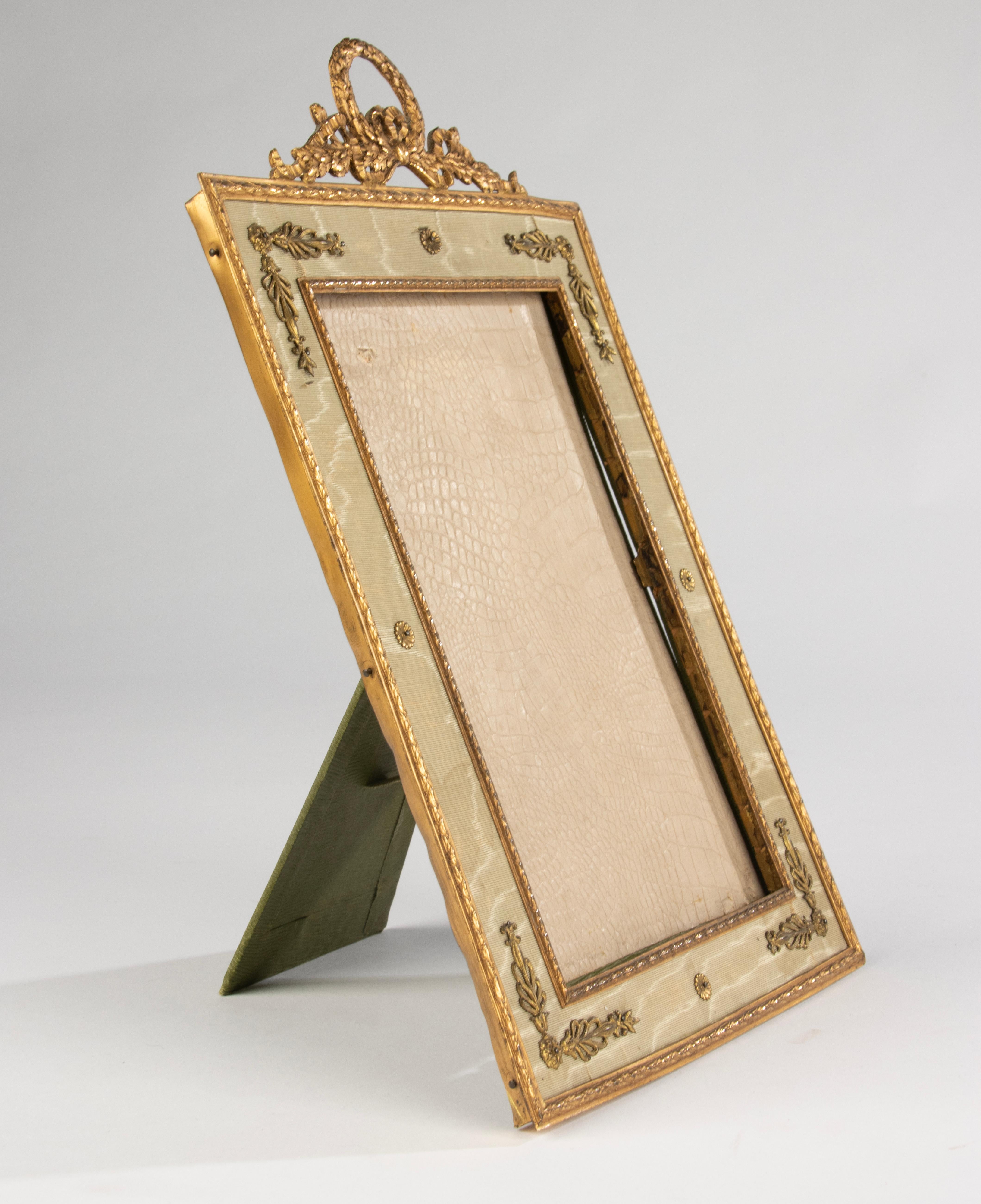 Late 19th Century French Picture Frame - Empire Style - Gilt Copper For Sale 8