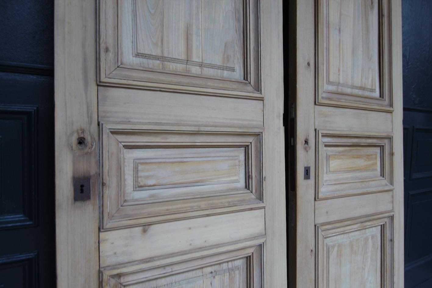 Late 19th Century French Pine Doors, Set of 2 For Sale 8