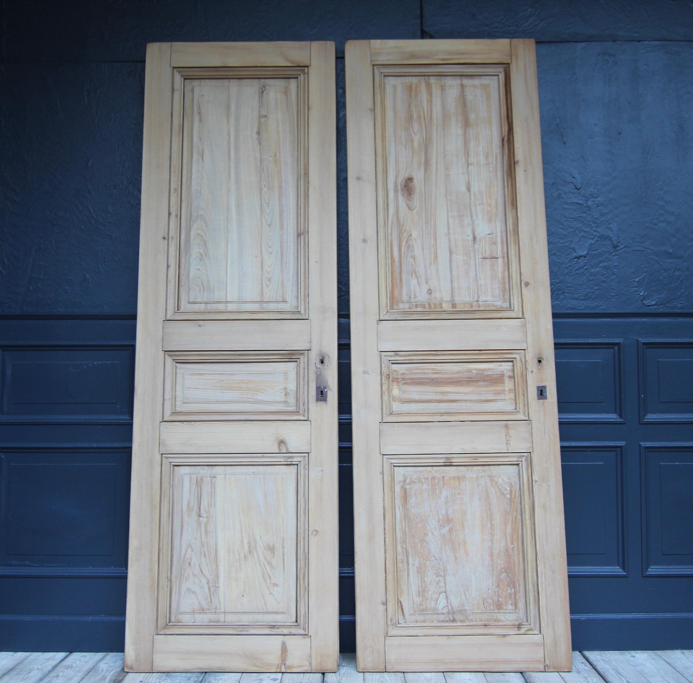 Late 19th Century French Pine Doors, Set of 2 For Sale 9