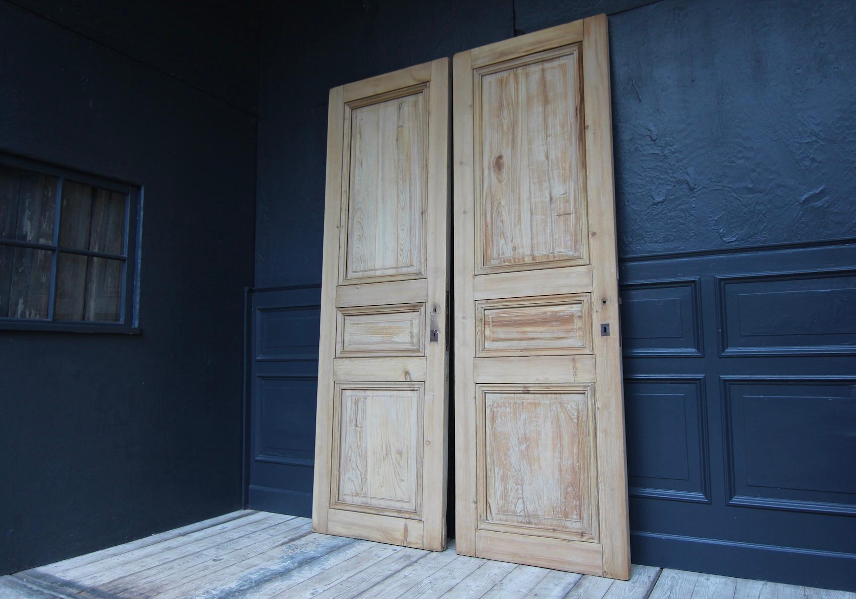 Late 19th Century French Pine Doors, Set of 2 For Sale 10
