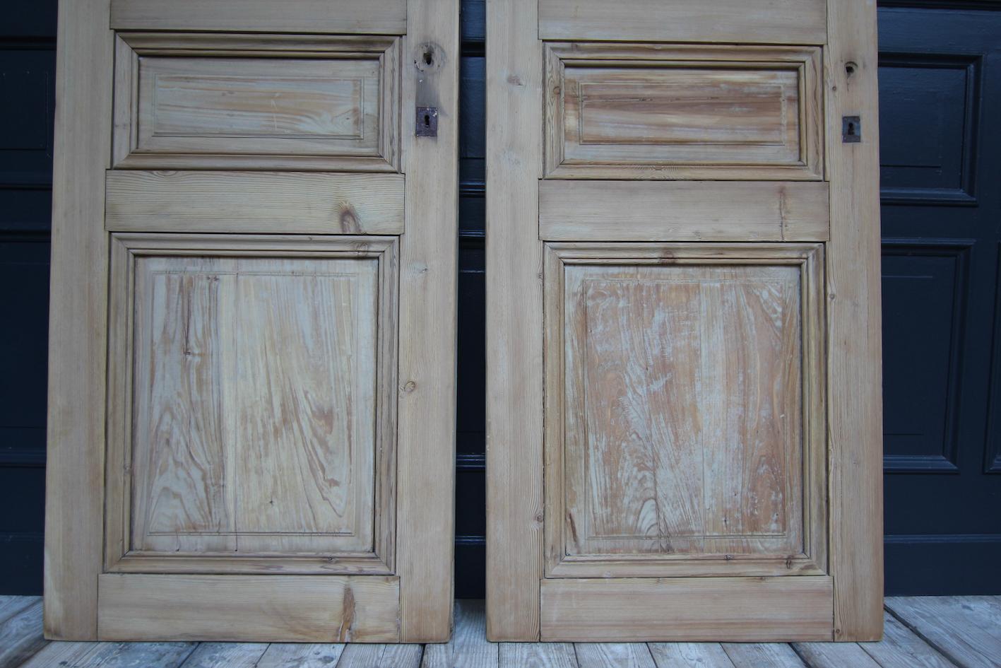 Late 19th Century French Pine Doors, Set of 2 For Sale 15