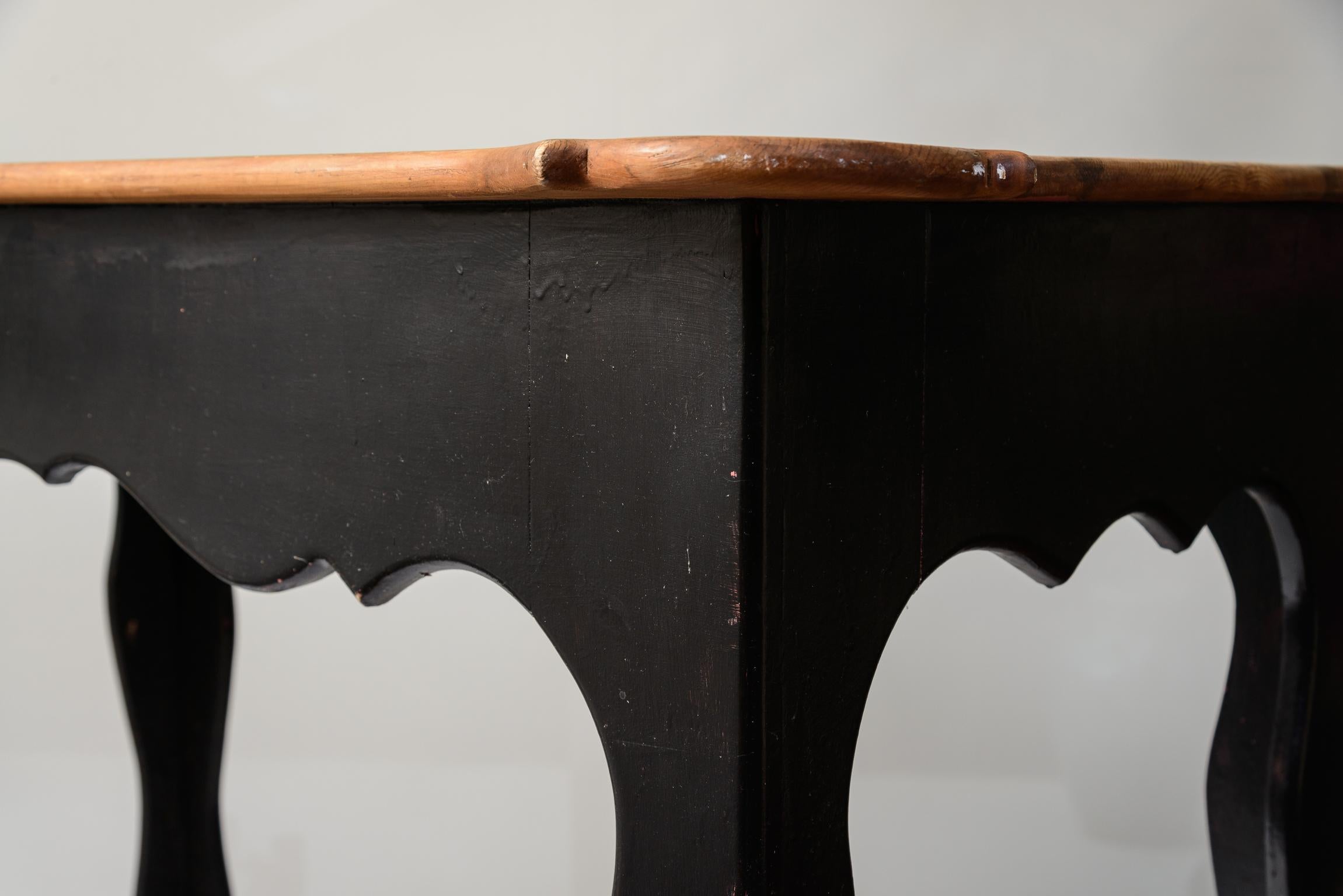Fin du 19ème siècle. siècle. Table provençale française avec plateau et pieds en bois naturel en vente 2