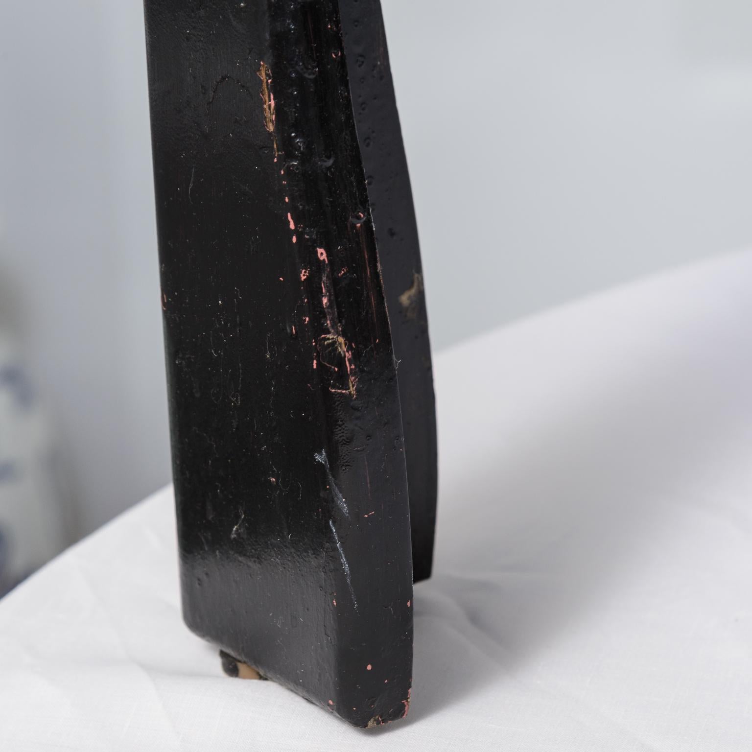 Fin du 19ème siècle. siècle. Table provençale française avec plateau et pieds en bois naturel en vente 4