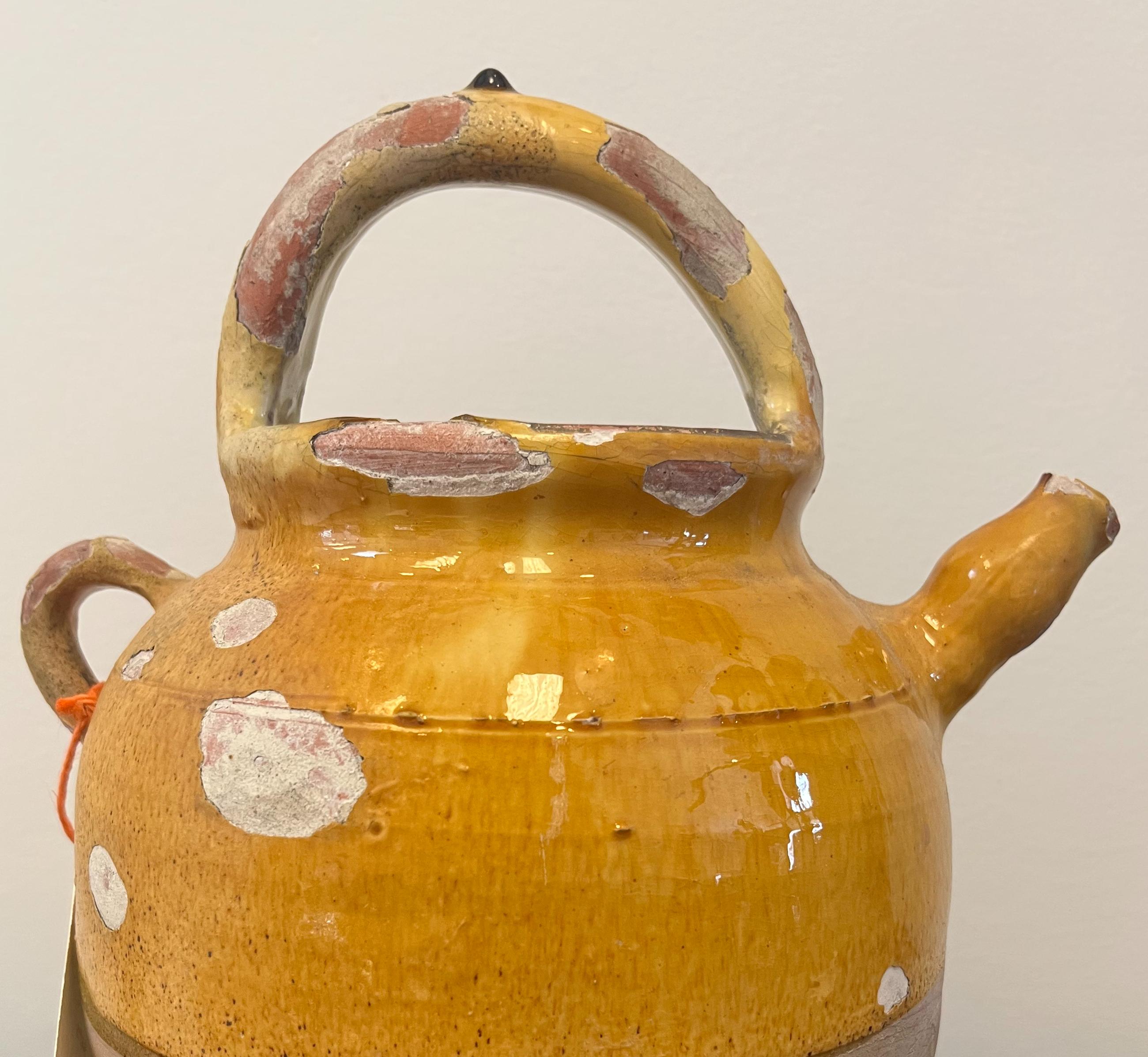 Late 19th Century French Provincial Yellow Glaze Terra Cotta Wine Jug In Good Condition For Sale In Middleburg, VA
