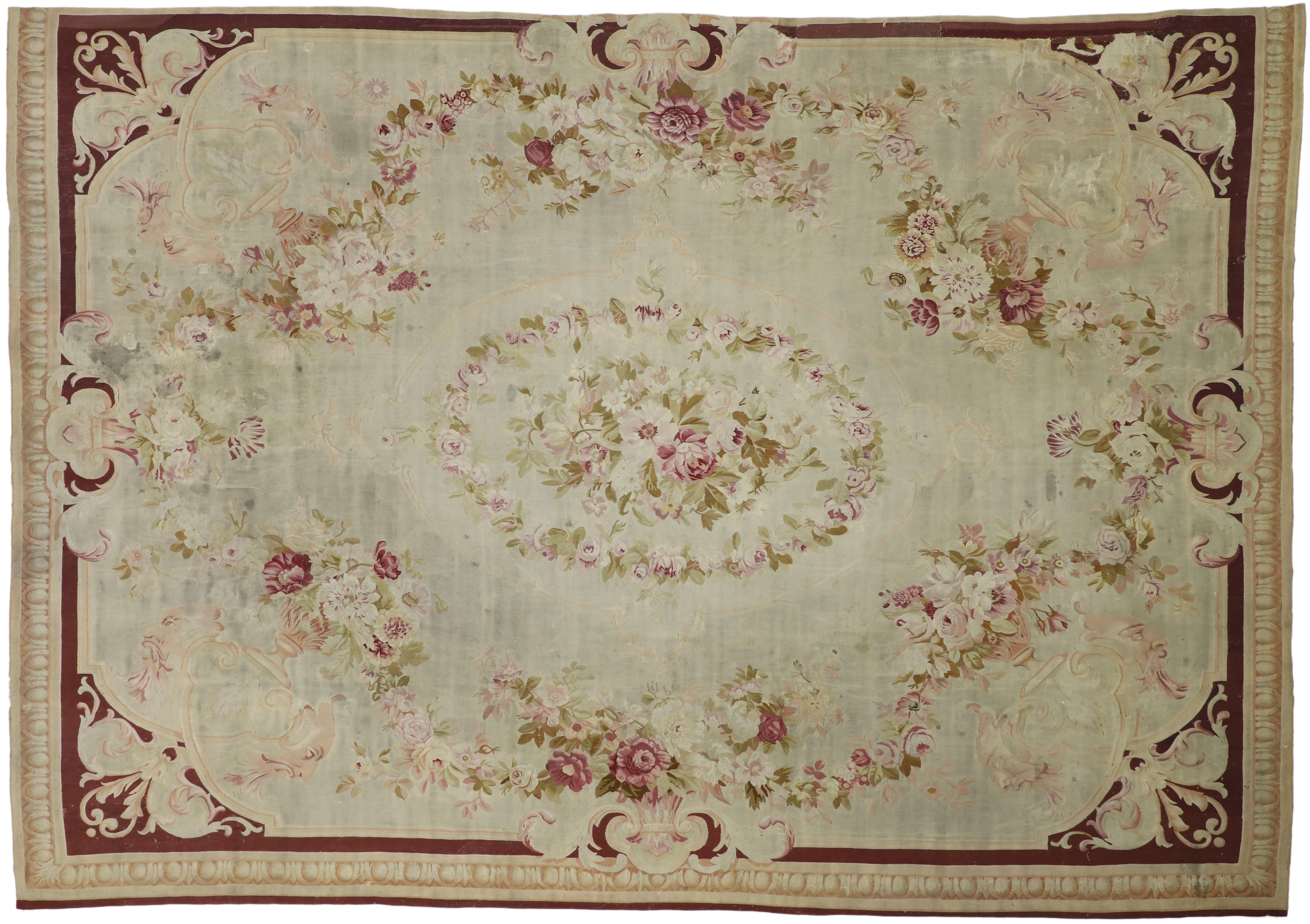Late 19th Century French Romanticism Antique Aubusson Rug 8