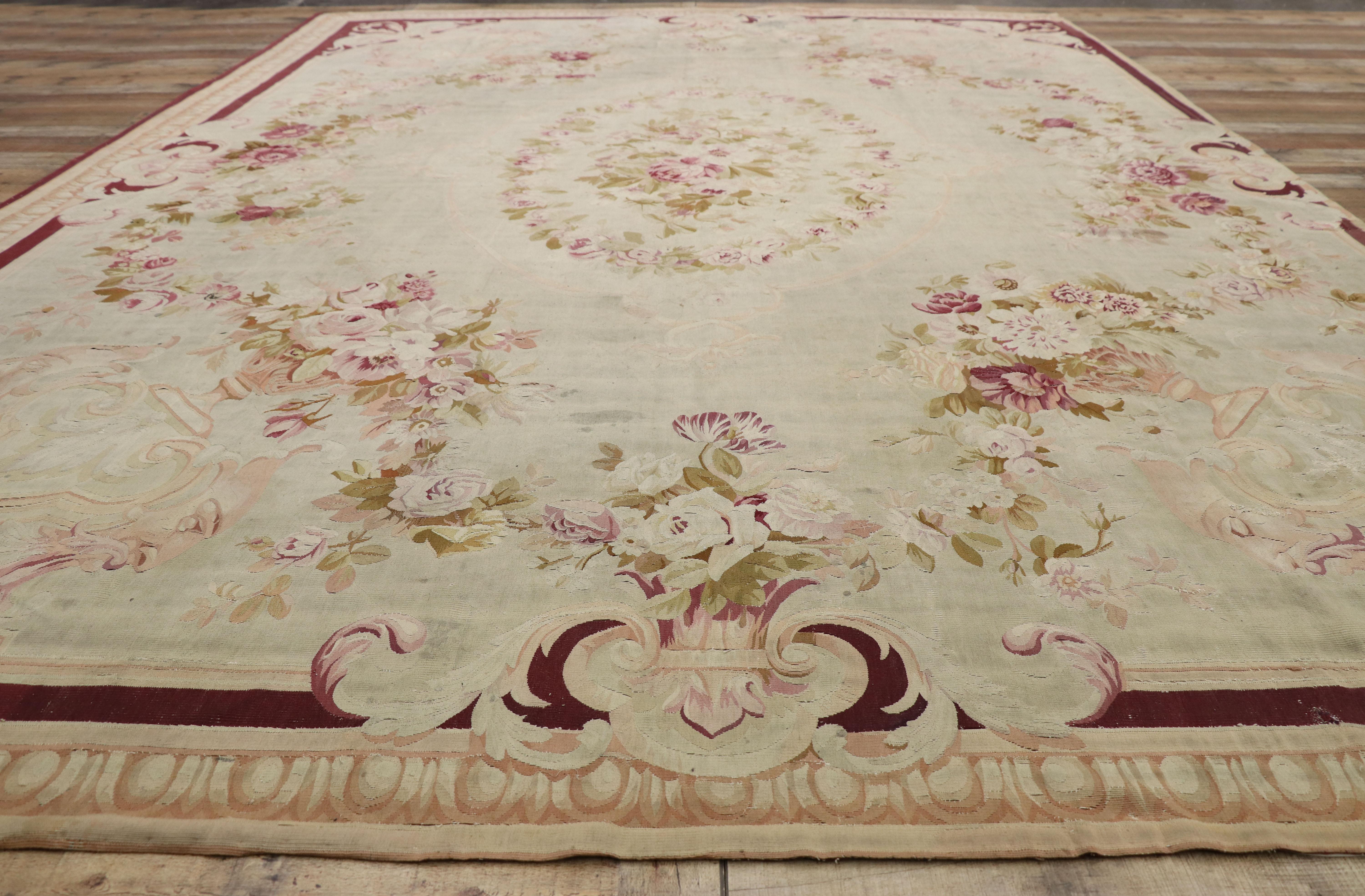 Late 19th Century French Romanticism Antique Aubusson Rug 2
