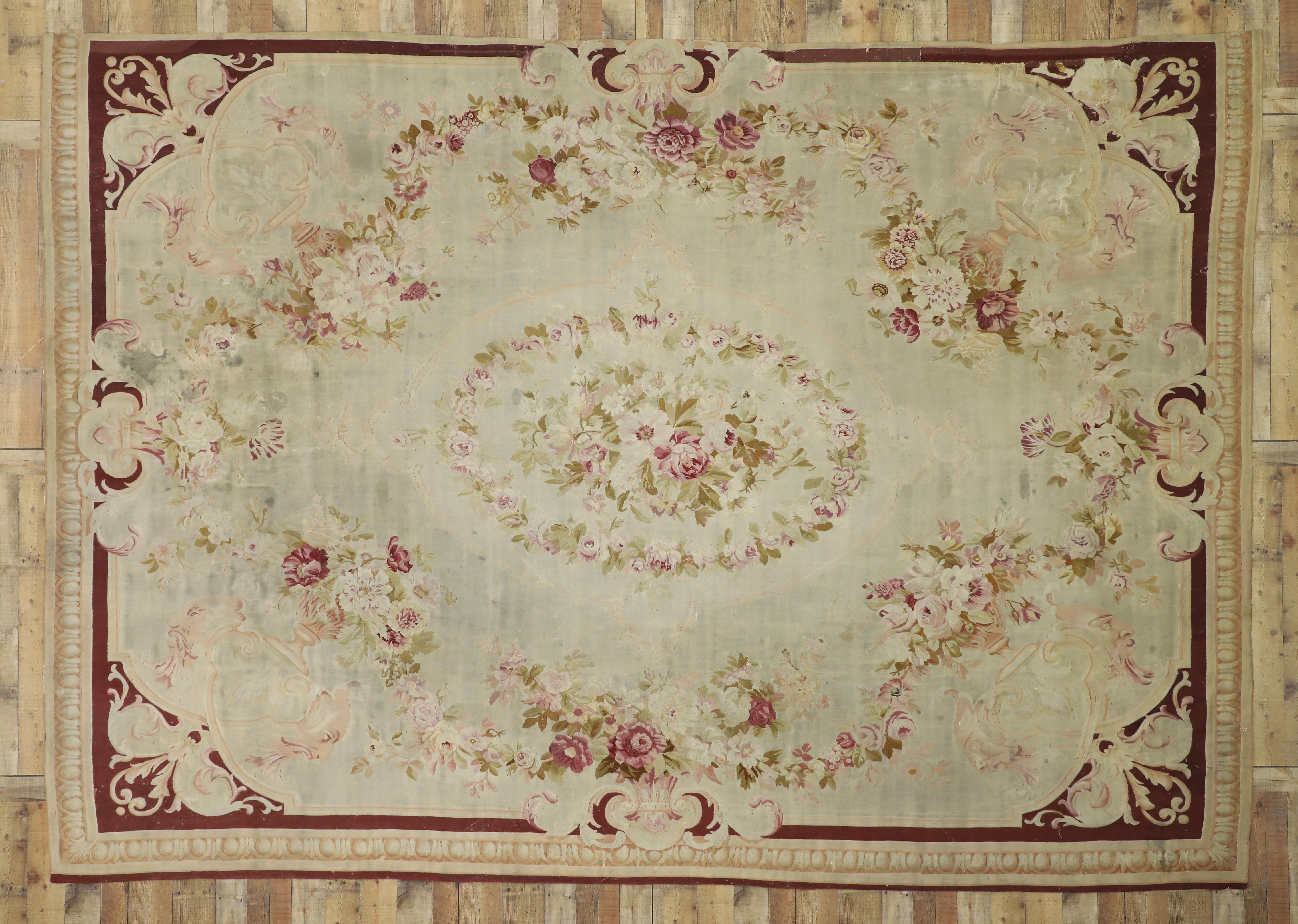 Late 19th Century French Romanticism Antique Aubusson Rug 3