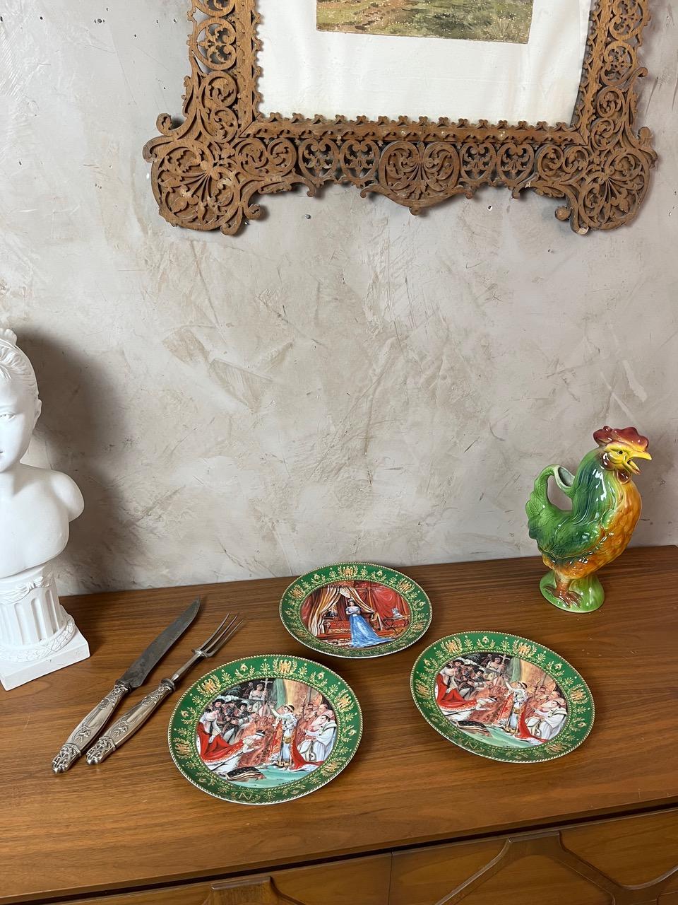 Late 19th century French Set of 3 Limoges Porcelain Napoleon Theme Plates, 1890s For Sale 11