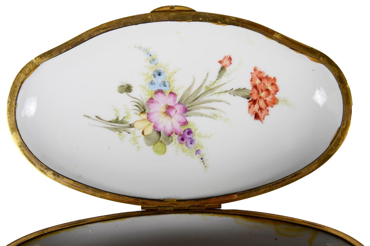 Late 19th Century French Sevres Style Porcelain Casket For Sale 1