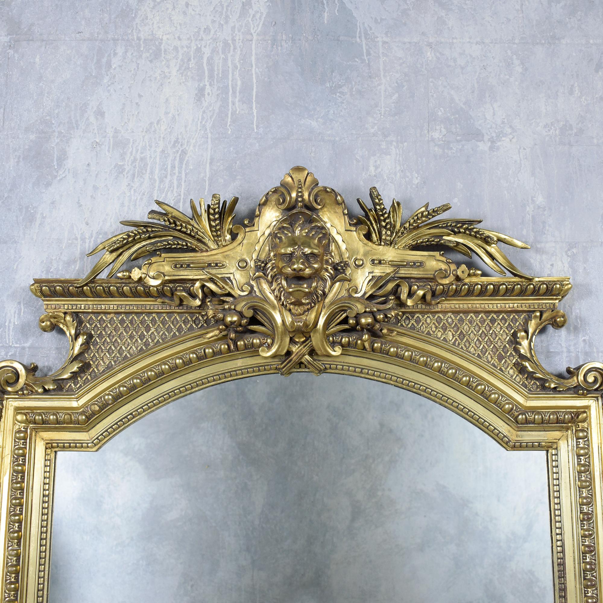 Carved Late 19th-Century French Giltwood Standing Mirror: Restored Elegance For Sale