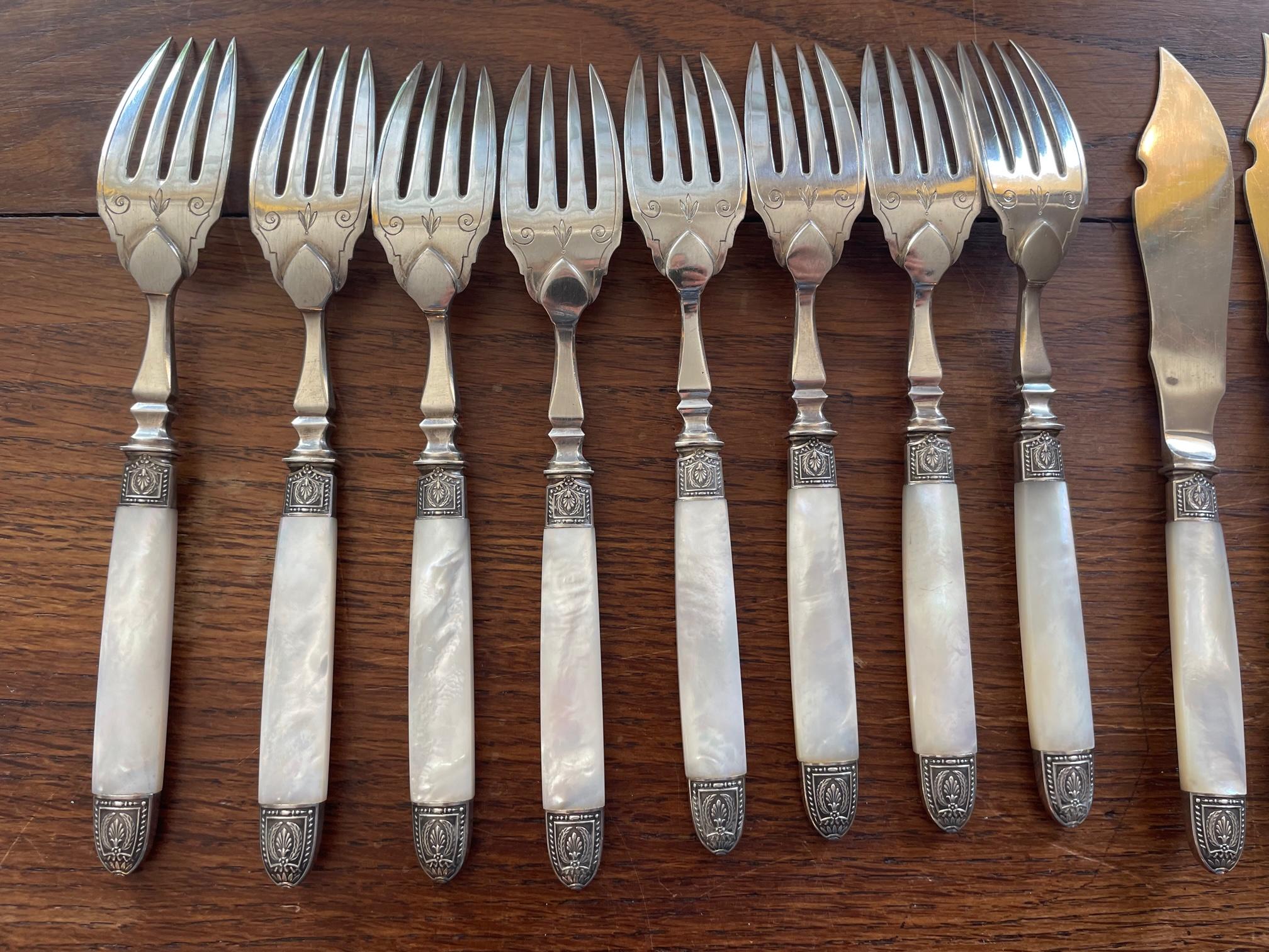 Late 19th Century, French, Sterling Silver and Mother-of-Pearl Fish Cutlery  For Sale 6