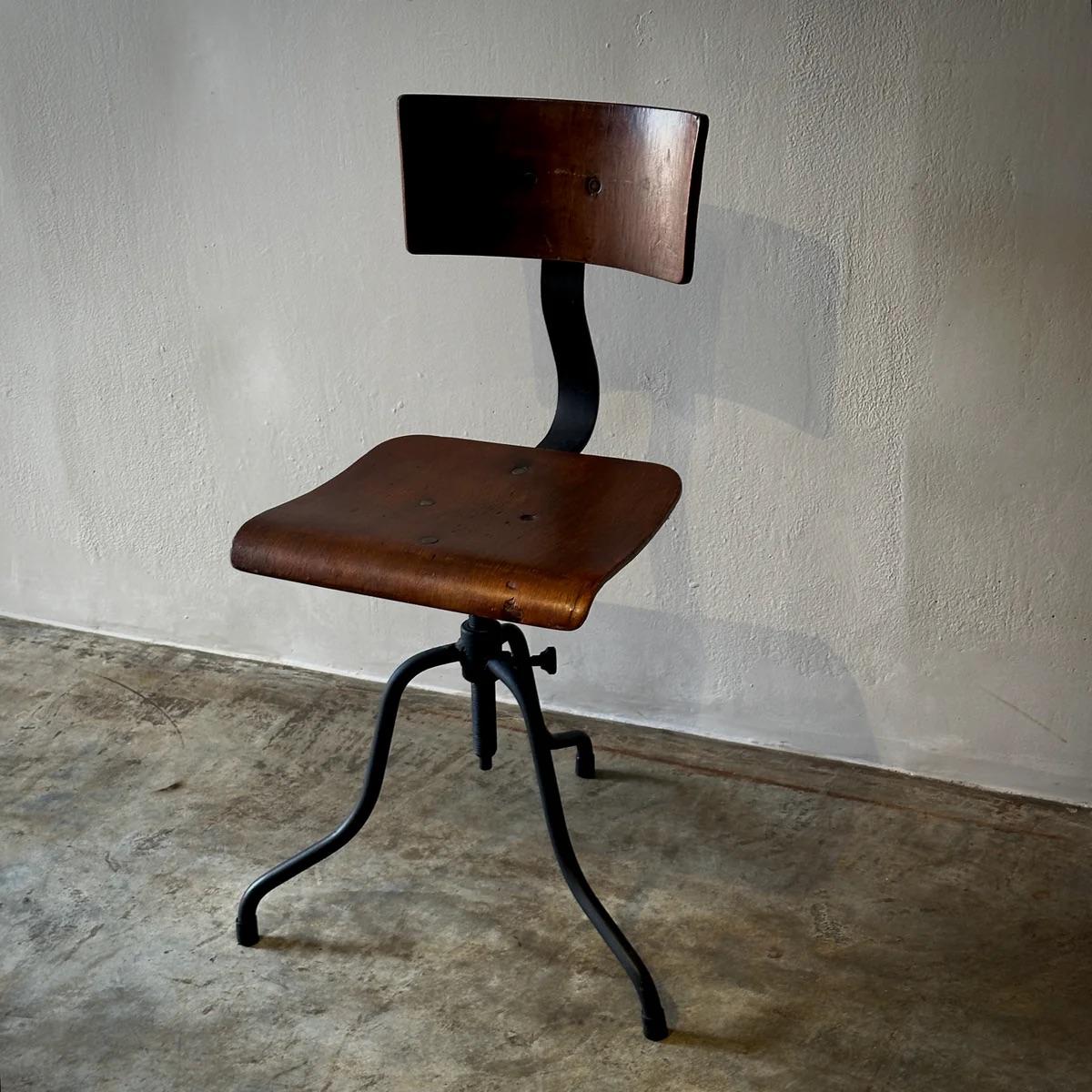 Edwardian Late 19th Century French Swivel Chair For Sale