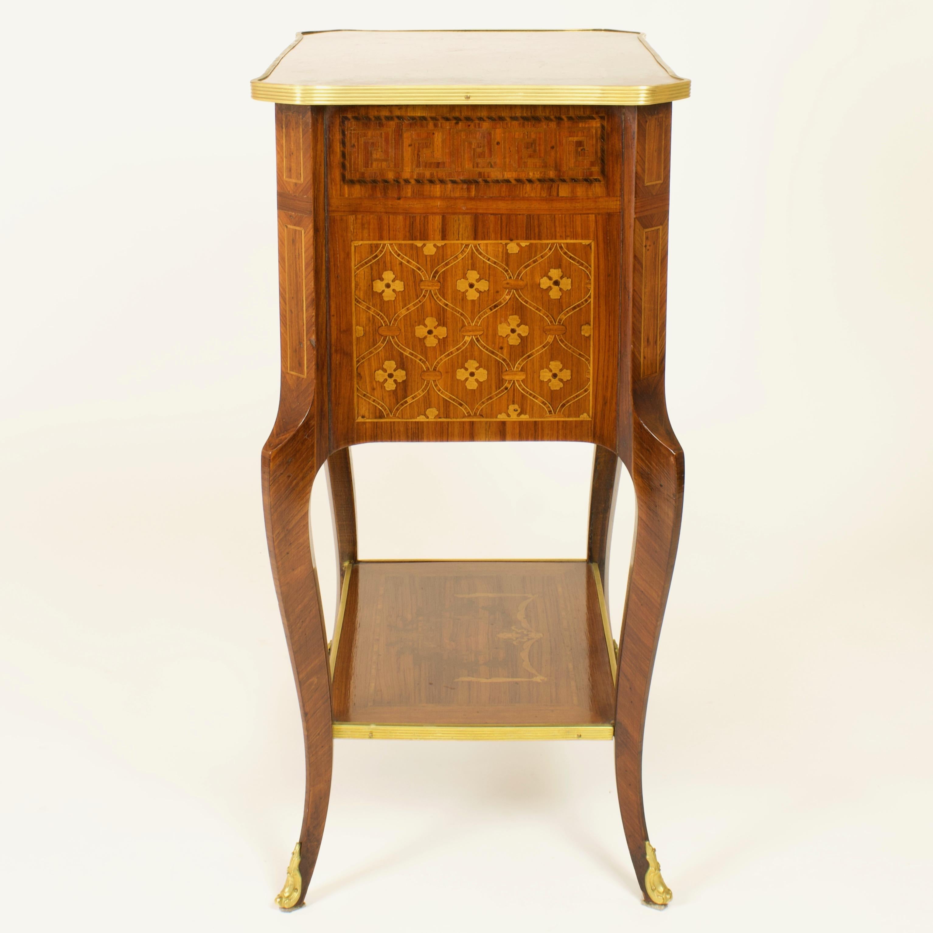 Late 19th Century French Transition/Louis XVI Marquetry a la Reine Side Table For Sale 2