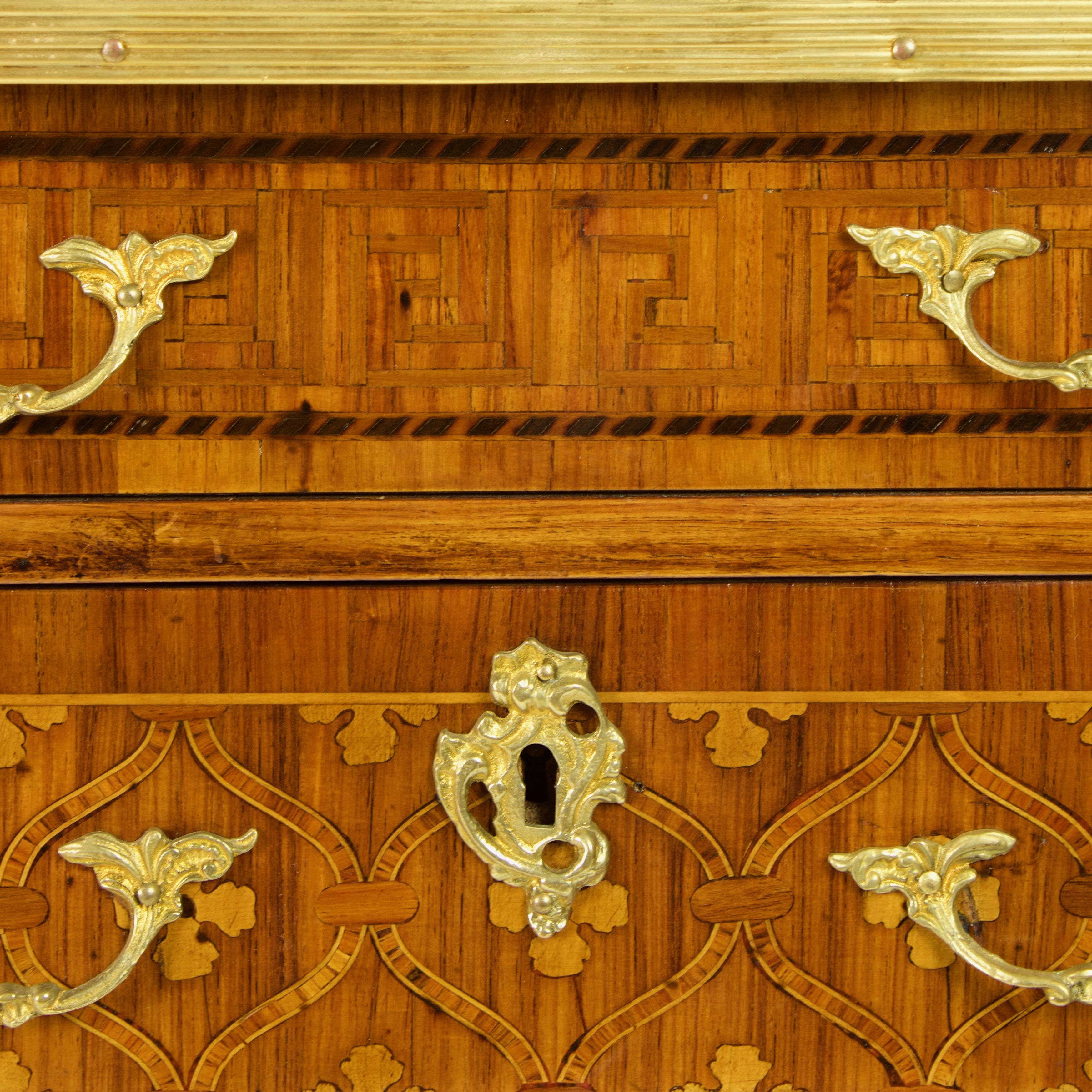 Late 19th Century French Transition/Louis XVI Marquetry a la Reine Side Table For Sale 5