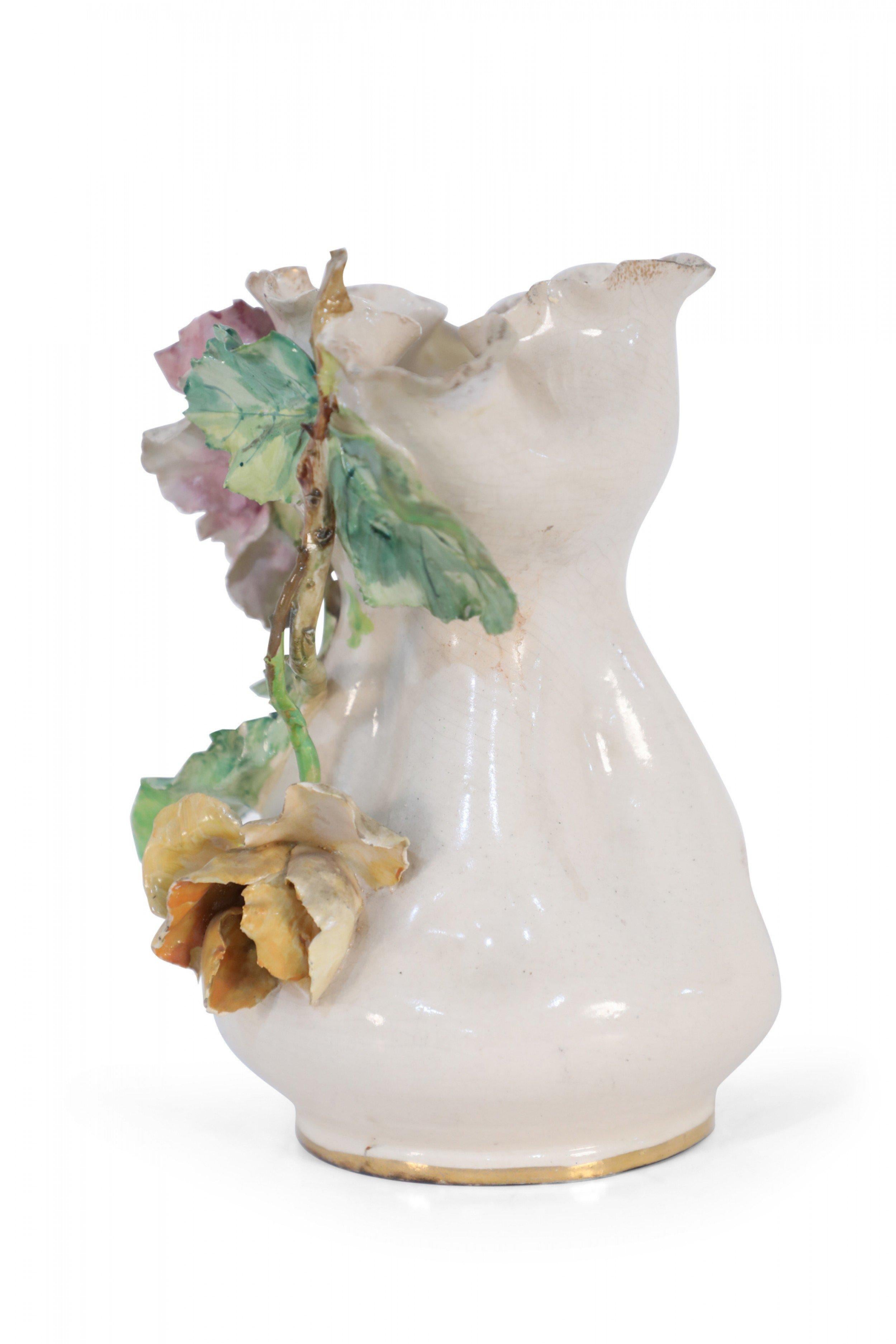 Late 19th Century French Victorian Porcelain Sculptural Rose Vase In Good Condition For Sale In New York, NY