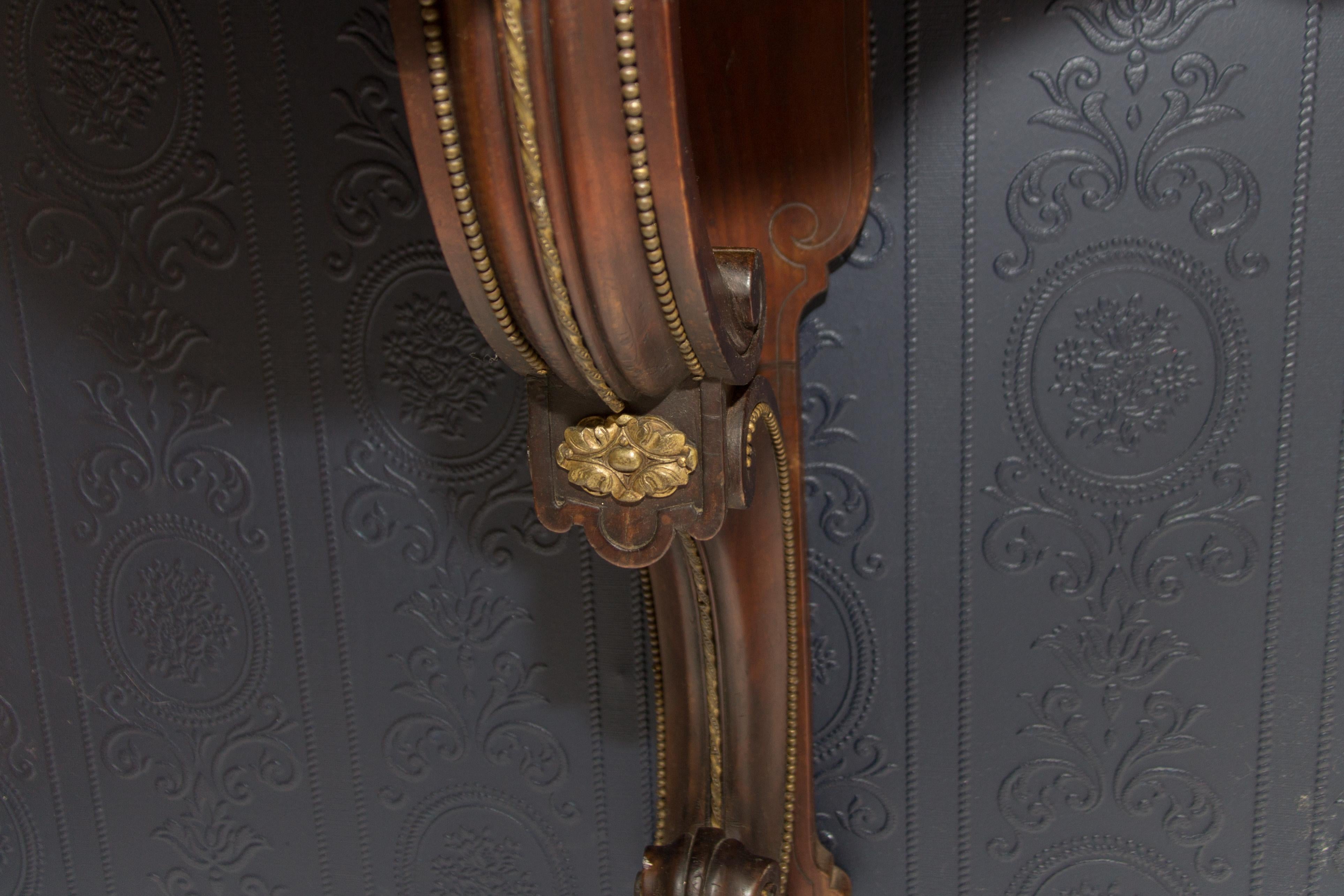 Wandkonsole im Louis-XV-Stil im Angebot 3