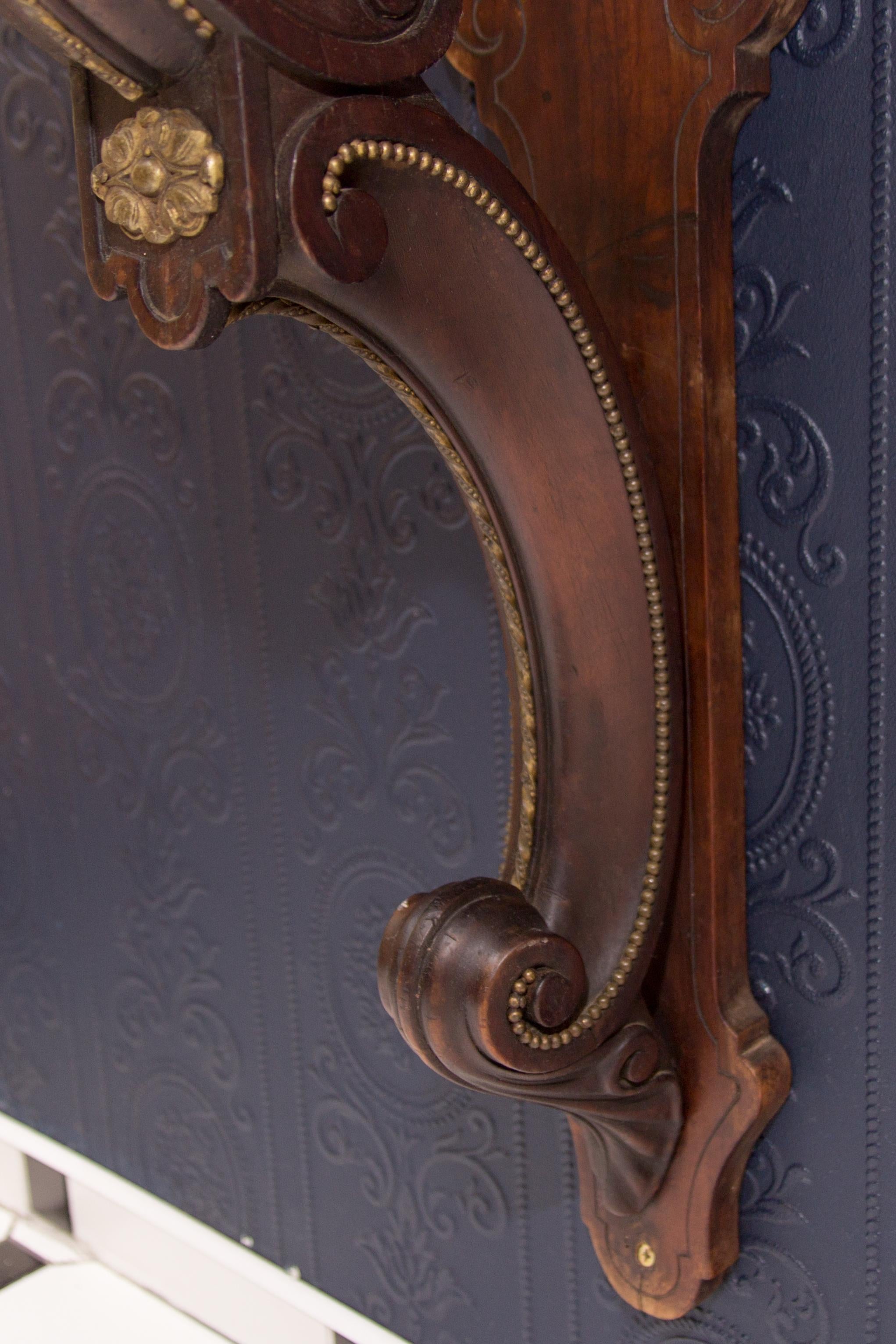 Wandkonsole im Louis-XV-Stil im Angebot 2