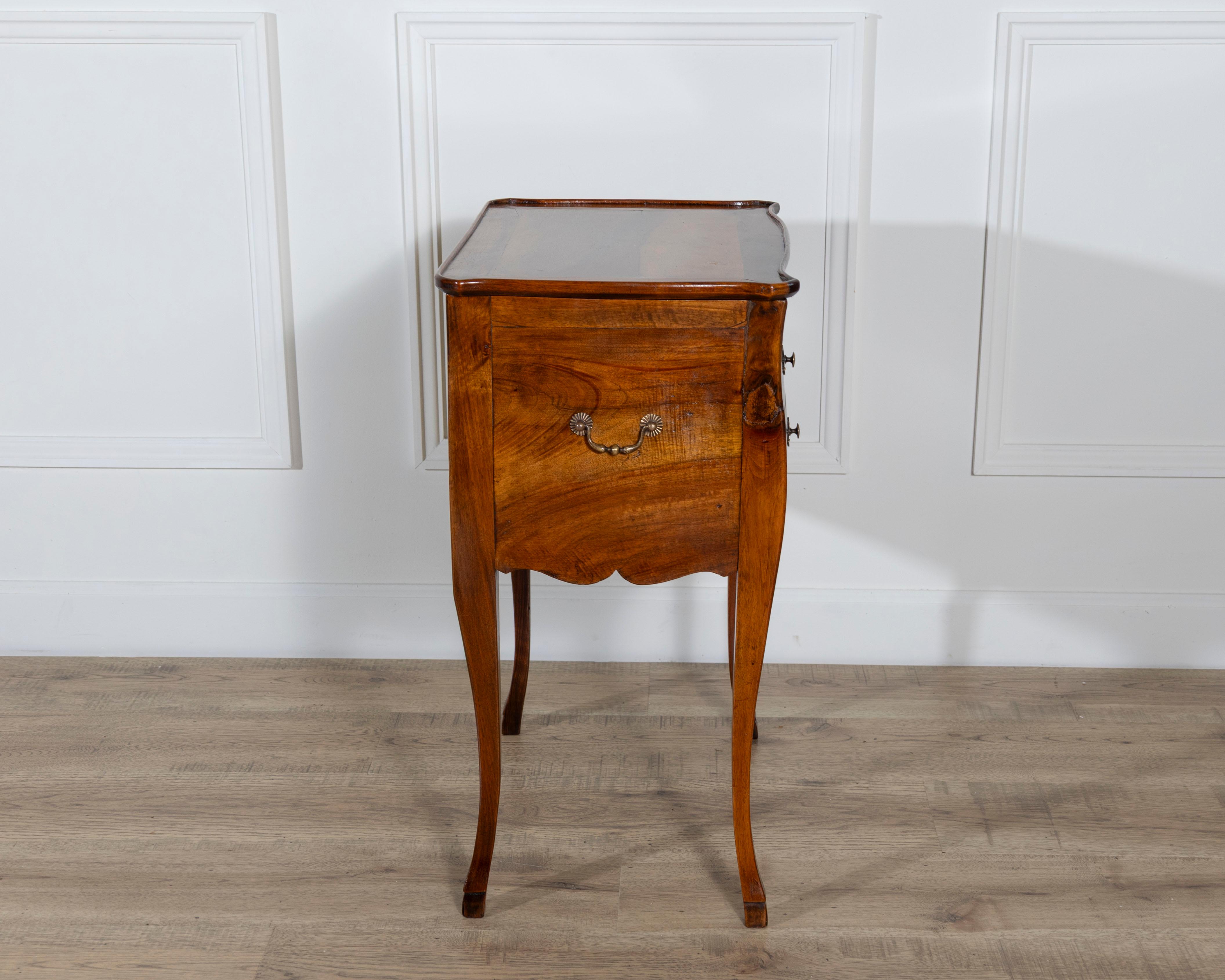 Late 19th-Century French Walnut Bedside Cabinet with Hidden Writing Desk For Sale 6