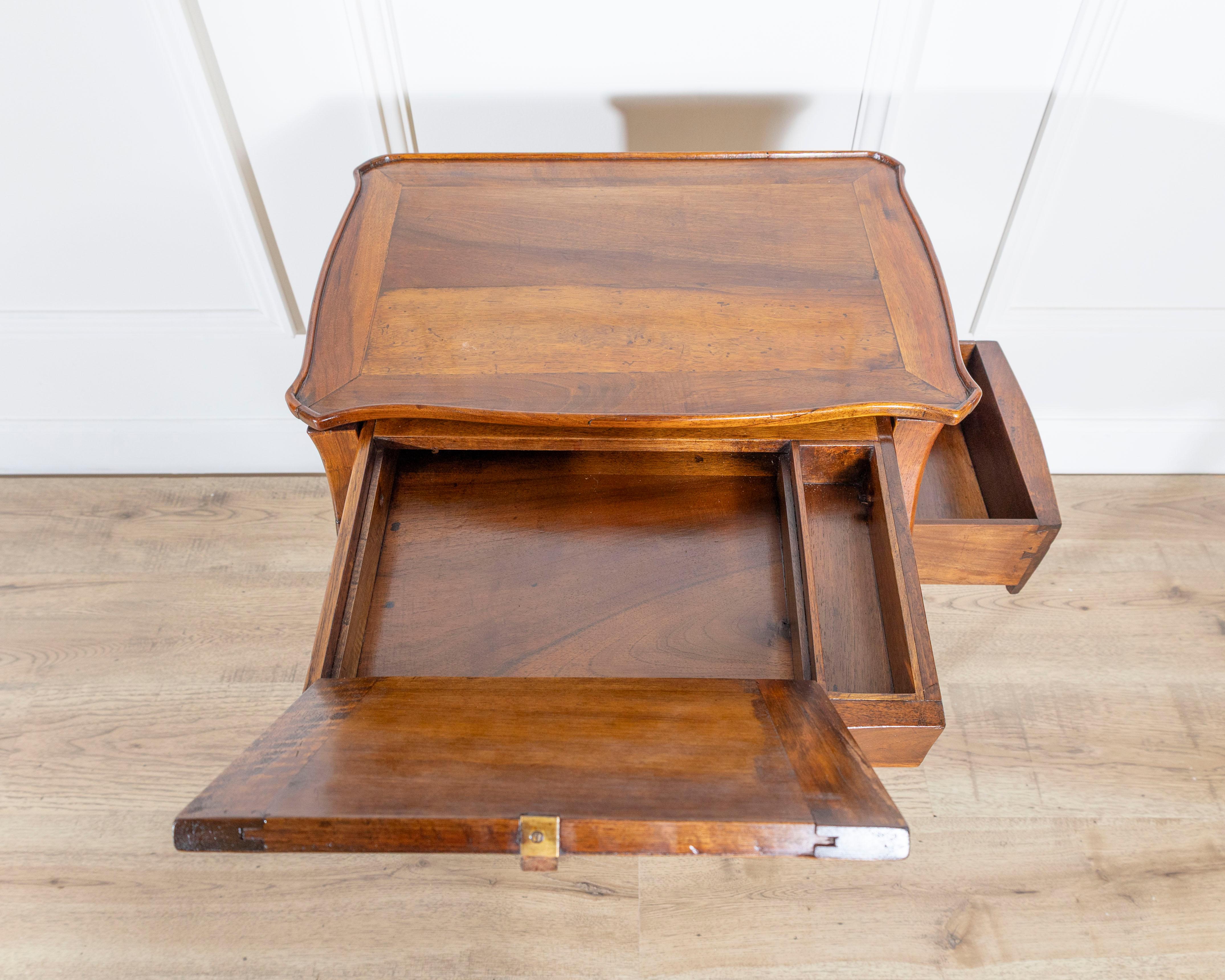 Late 19th-Century French Walnut Bedside Cabinet with Hidden Writing Desk In Good Condition For Sale In Atlanta, GA