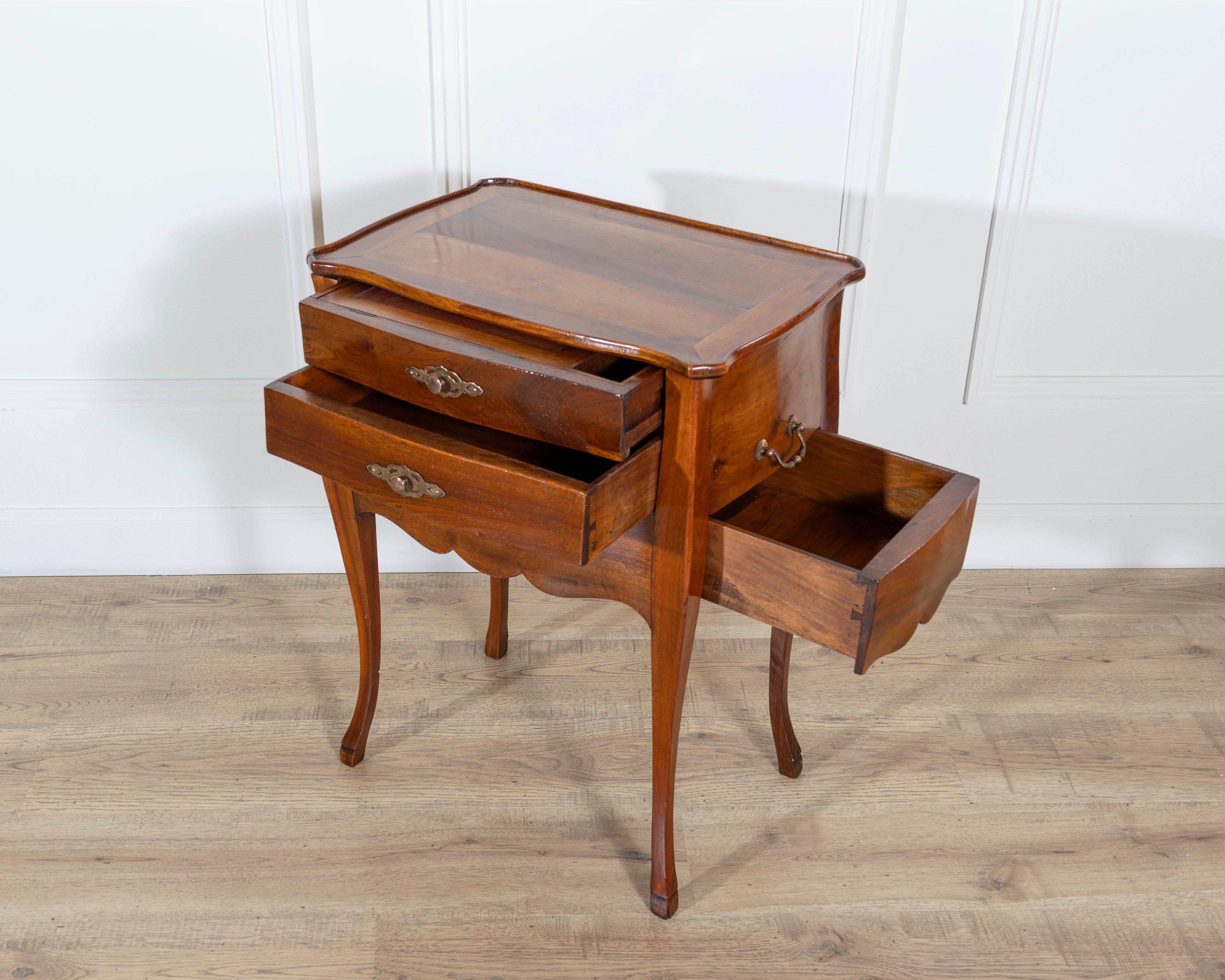 Late 19th-Century French Walnut Bedside Cabinet with Hidden Writing Desk For Sale 1