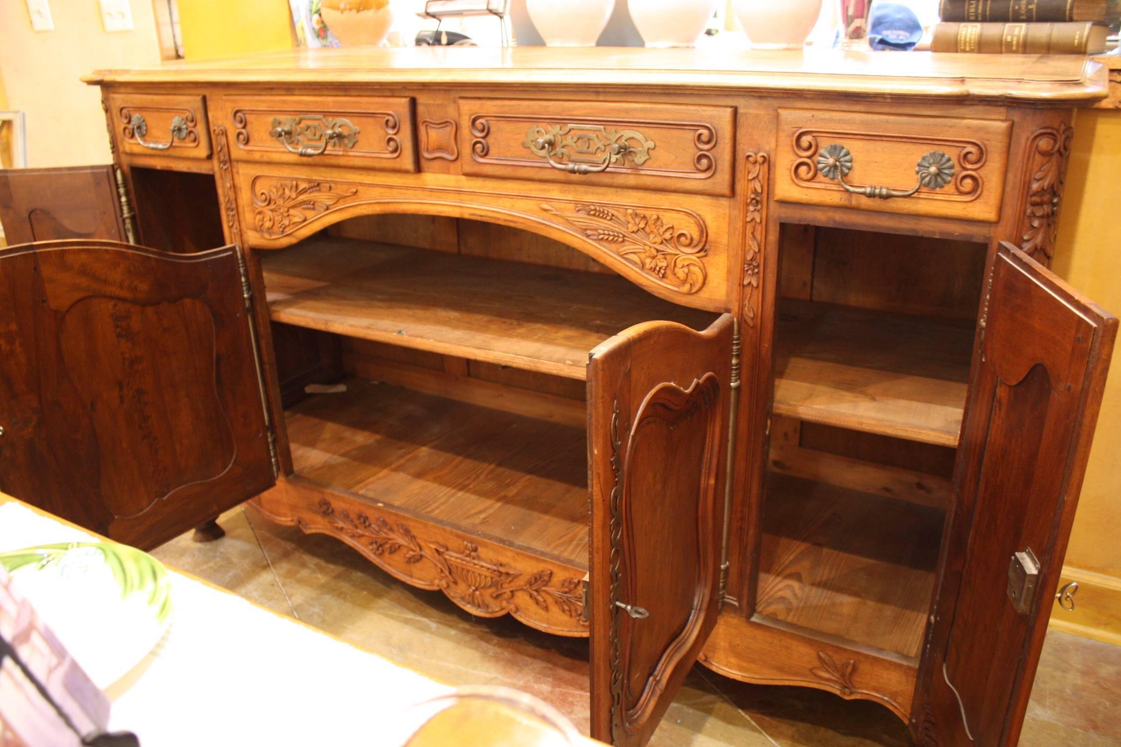 Late 19th Century French Walnut Enfilade 5
