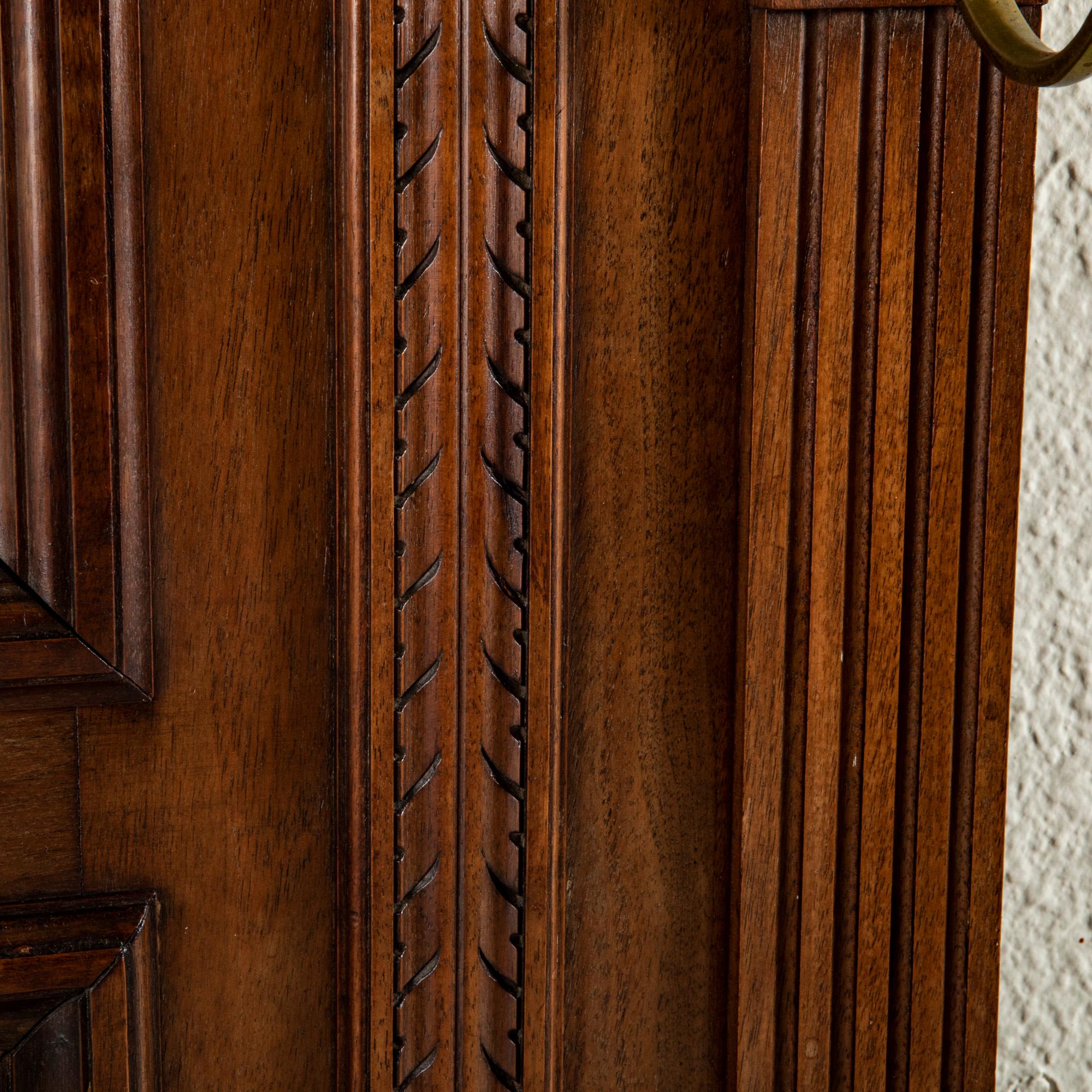 Late 19th Century French Walnut Hall Tree with Beveled Glass Mirror 10