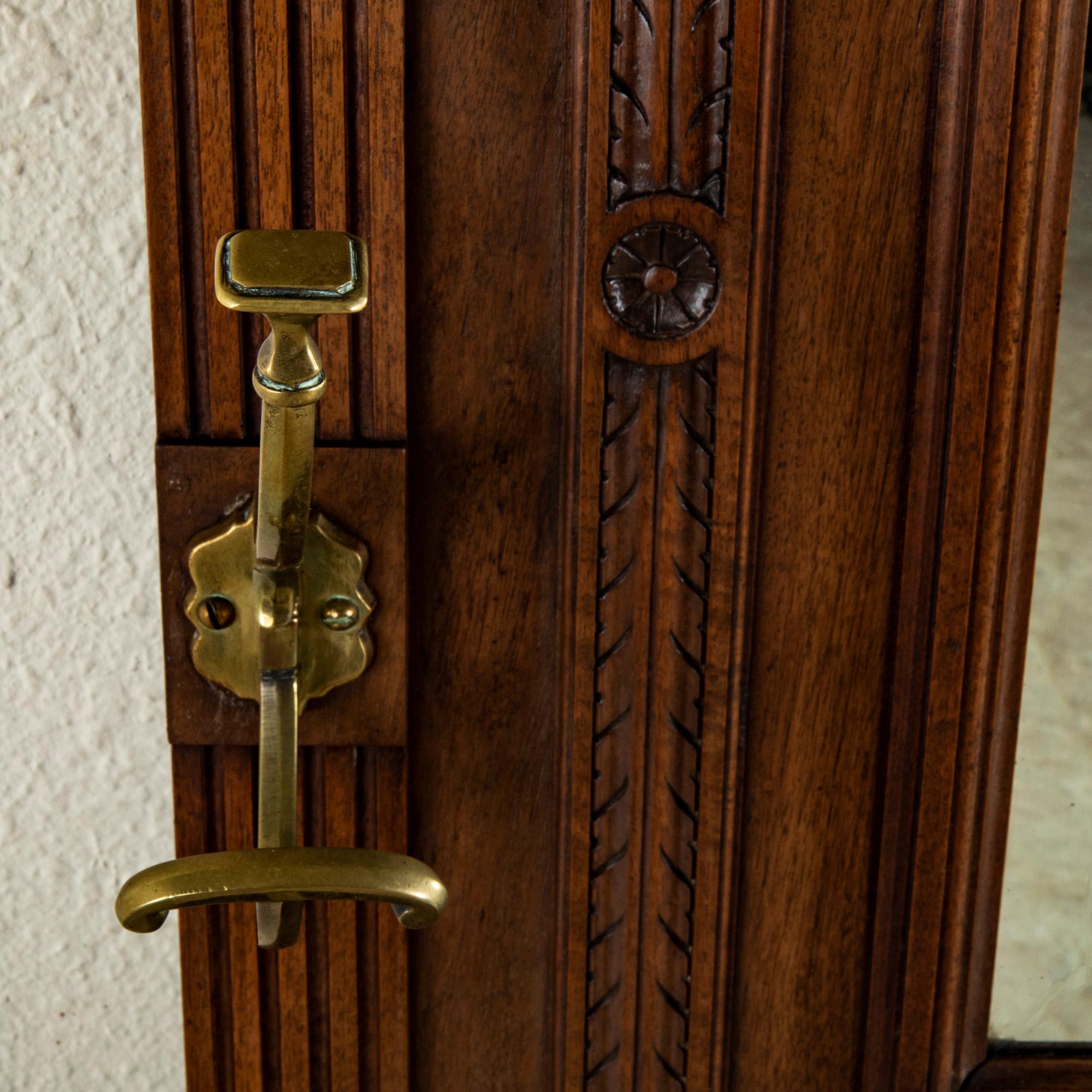 Late 19th Century French Walnut Hall Tree with Beveled Glass Mirror 12